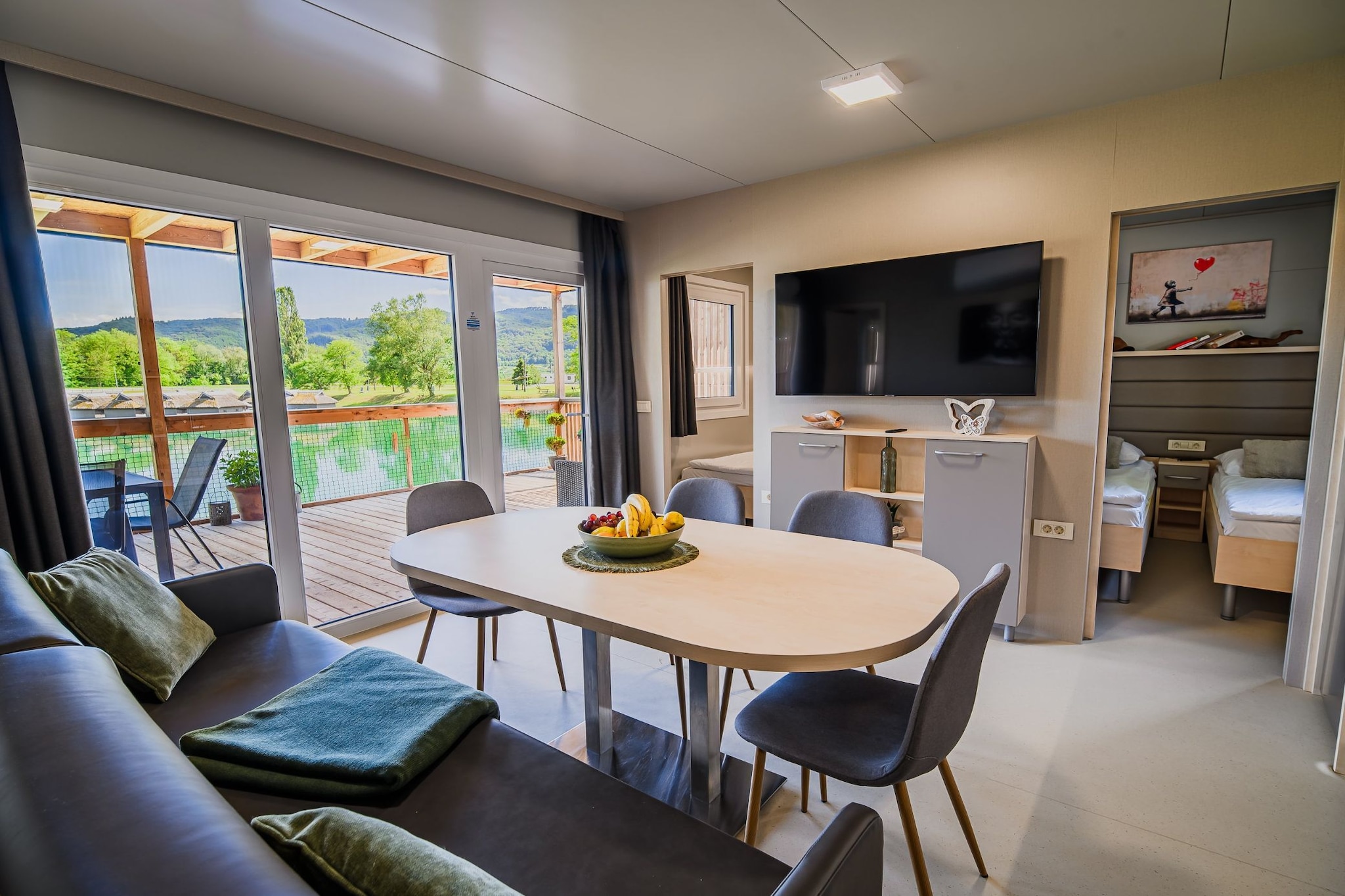 Lakeside Luxury Retreat Mobile Homes with Thermal Riviera Tickets - Three Bedroom Mobile Home 15\/014