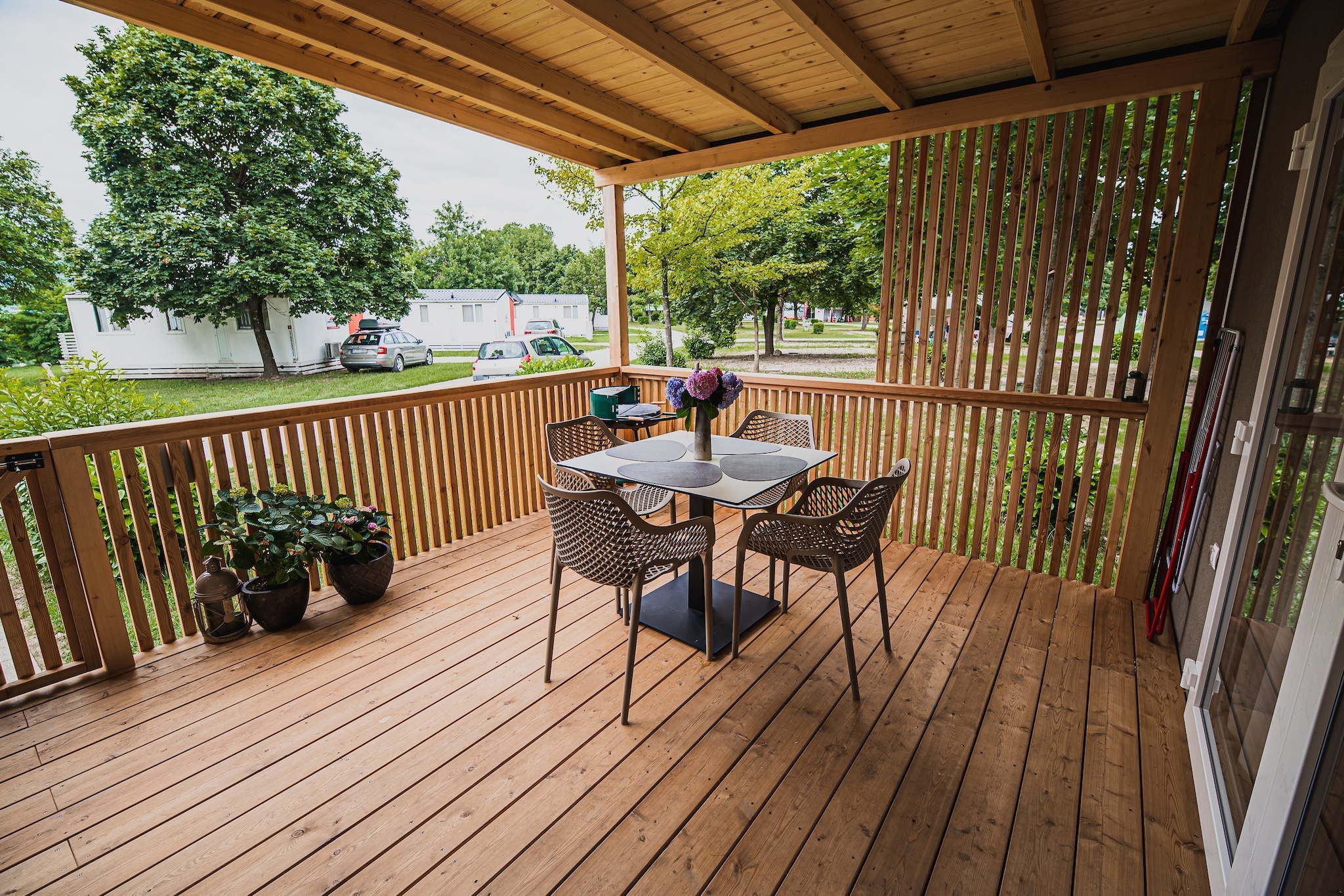 Lake Serenity Premium Mobile Homes with Thermal Riviera Tickets - Twho Bedroom Mobile Home 15\/011-Terras