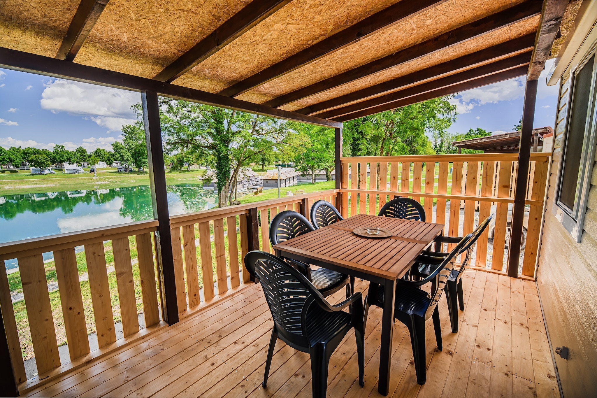 Waterside Retreat Mobile Homes with Thermal Riviera Tickets - Three Bedroom Mobile Home with Lake View  (owner 2)-Terras