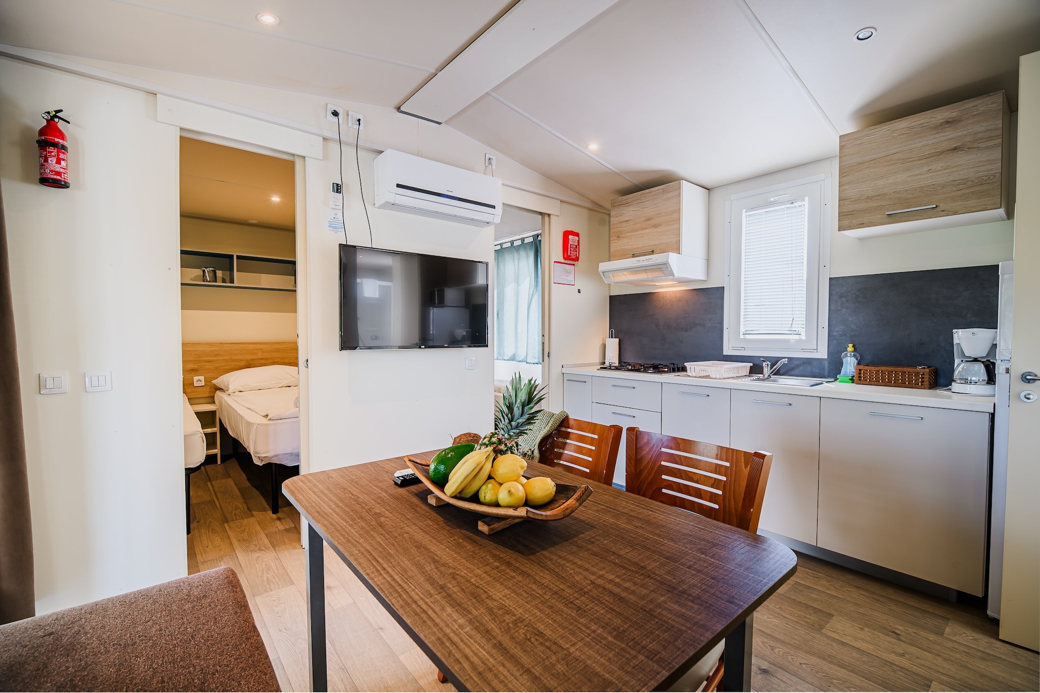 Waterside Retreat Mobile Homes with Thermal Riviera Tickets - Three Bedroom Mobile Home with Lake View  (owner 2)-Buitenlucht