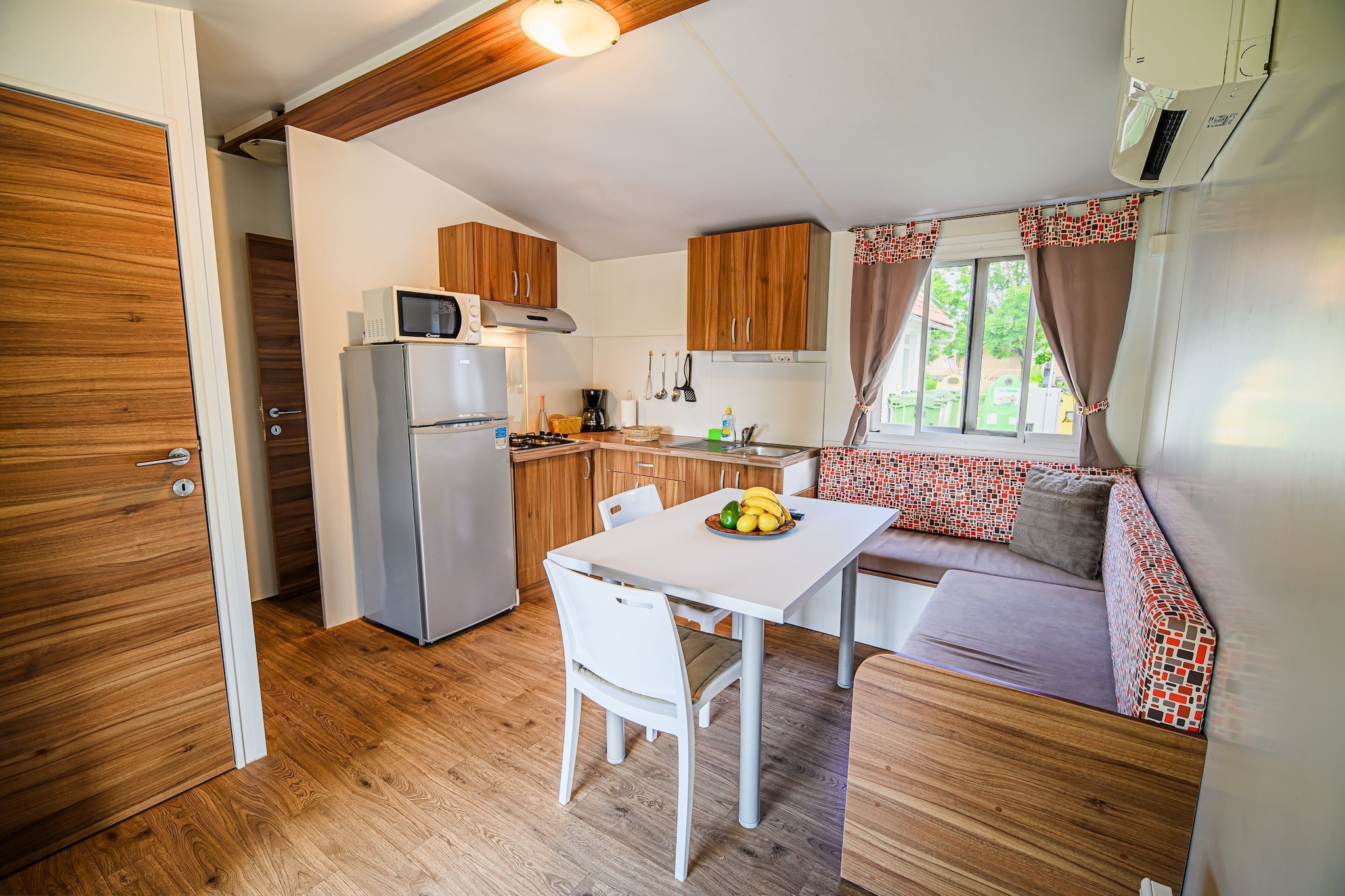 Waterside Retreat Mobile Homes with Thermal Riviera Tickets - Three Bedroom Mobile Home with Lake View  (owner 3)-Buitenlucht