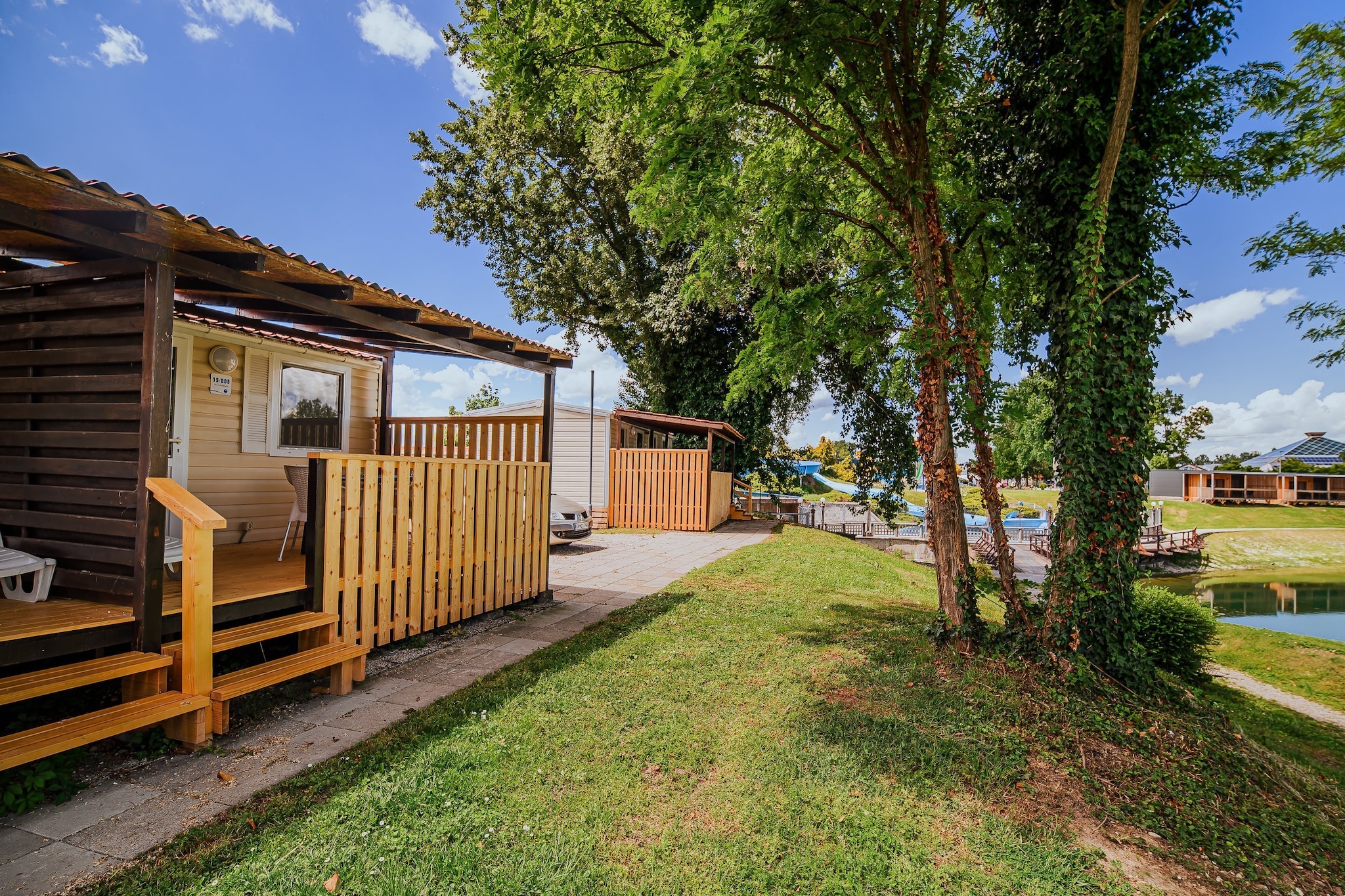 Waterside Retreat Mobile Homes with Thermal Riviera Tickets - One Bedroom Mobile Home with Lake View (owner 4)