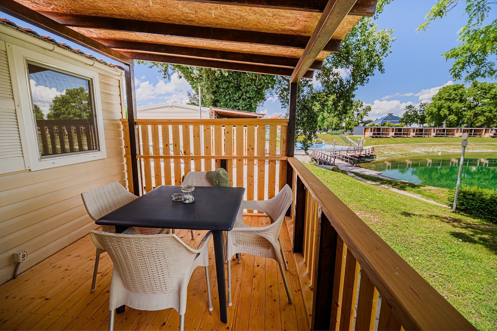 Waterside Retreat Mobile Homes with Thermal Riviera Tickets - One Bedroom Mobile Home with Lake View  (owner 5)-Terras