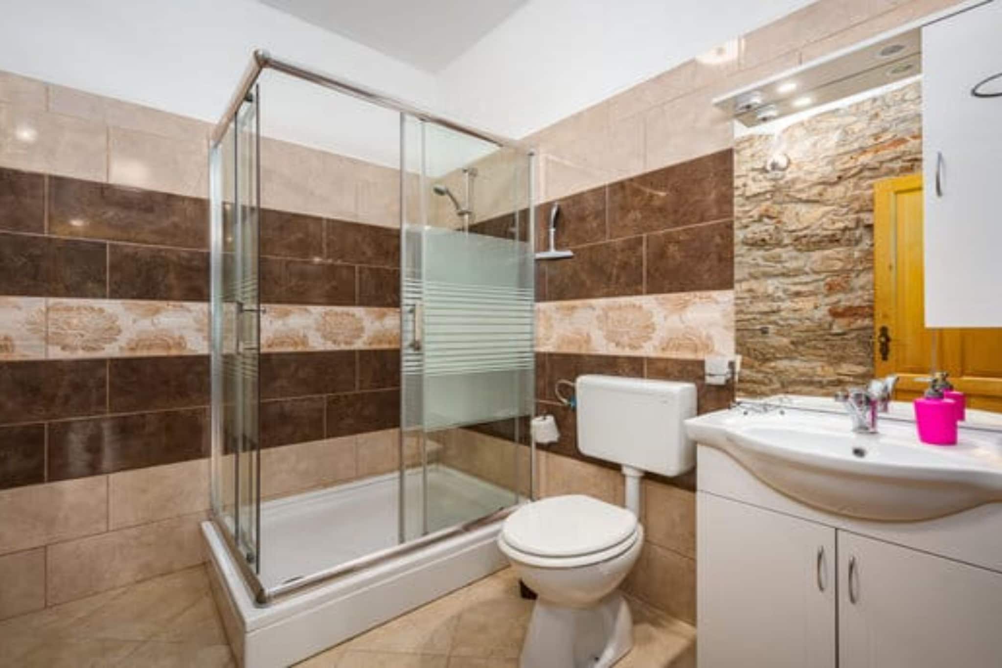 Holiday Home Luna-Bathroom
