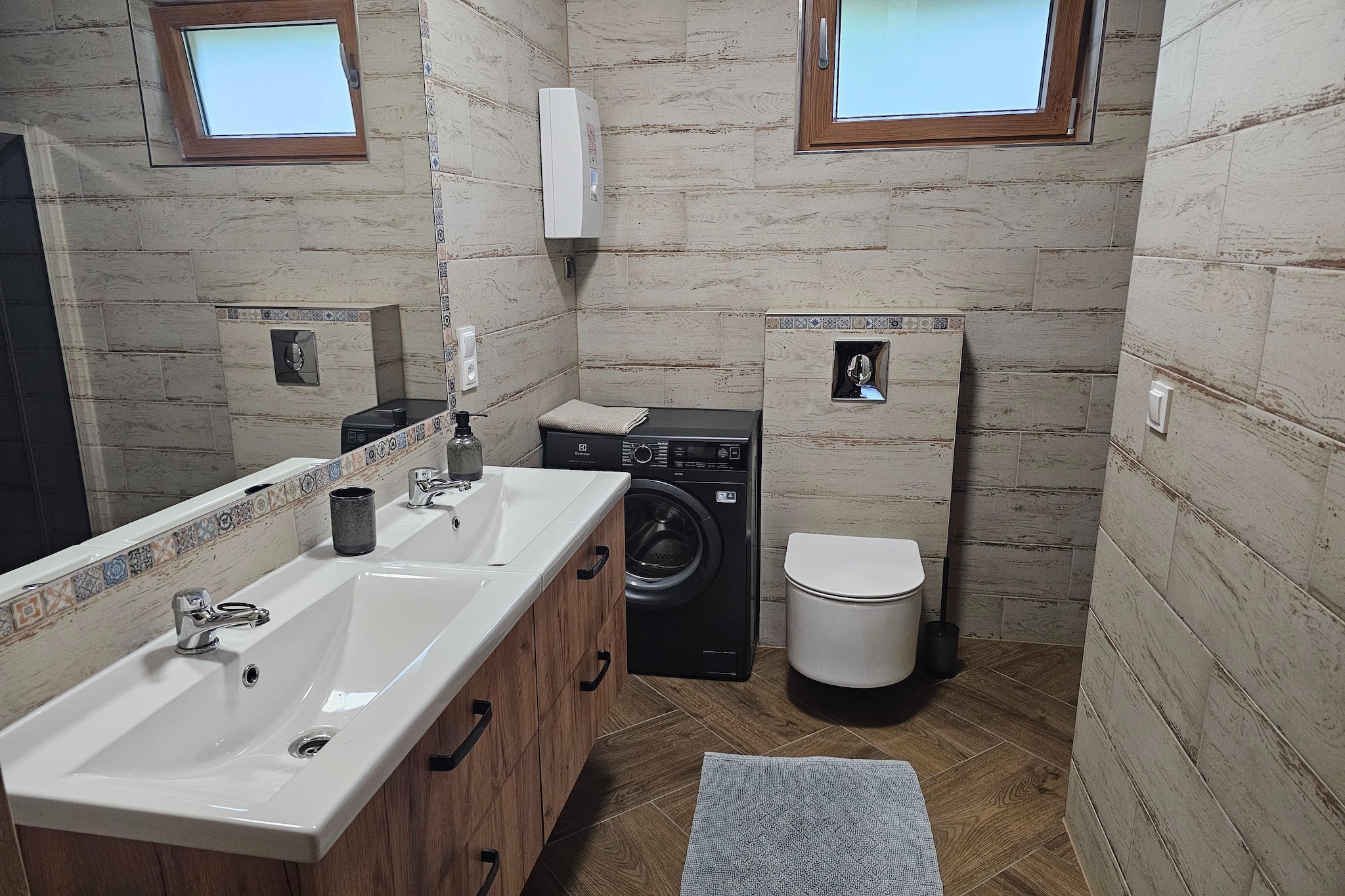 	Domek wakacyjny NIEZAPOMINAJKA dla max 4 osób Grąbczyn-Badkamer