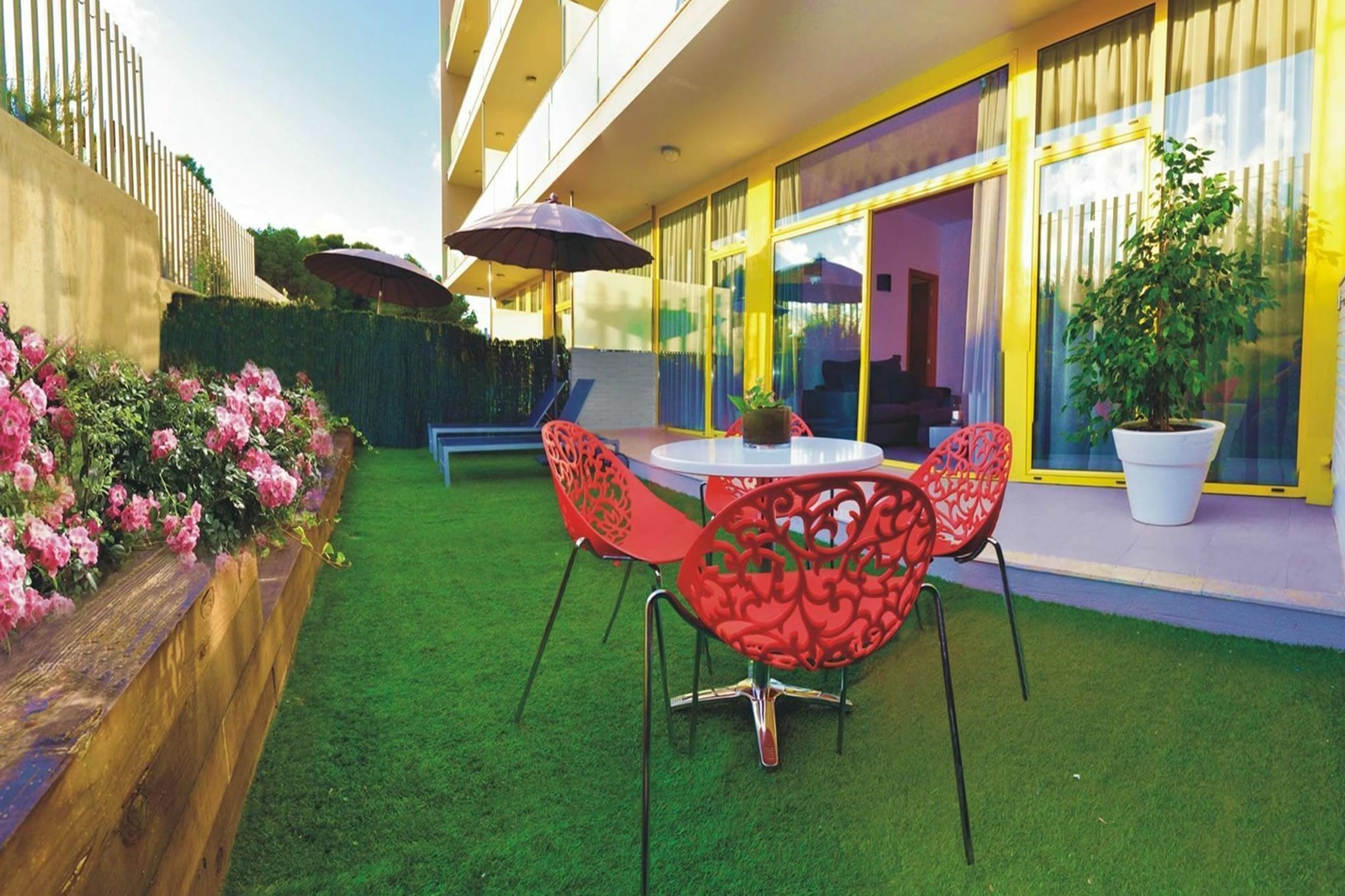 APOLO SUITES RENTALMAR ESTUDIO 4 PAX-Terrasbalkon