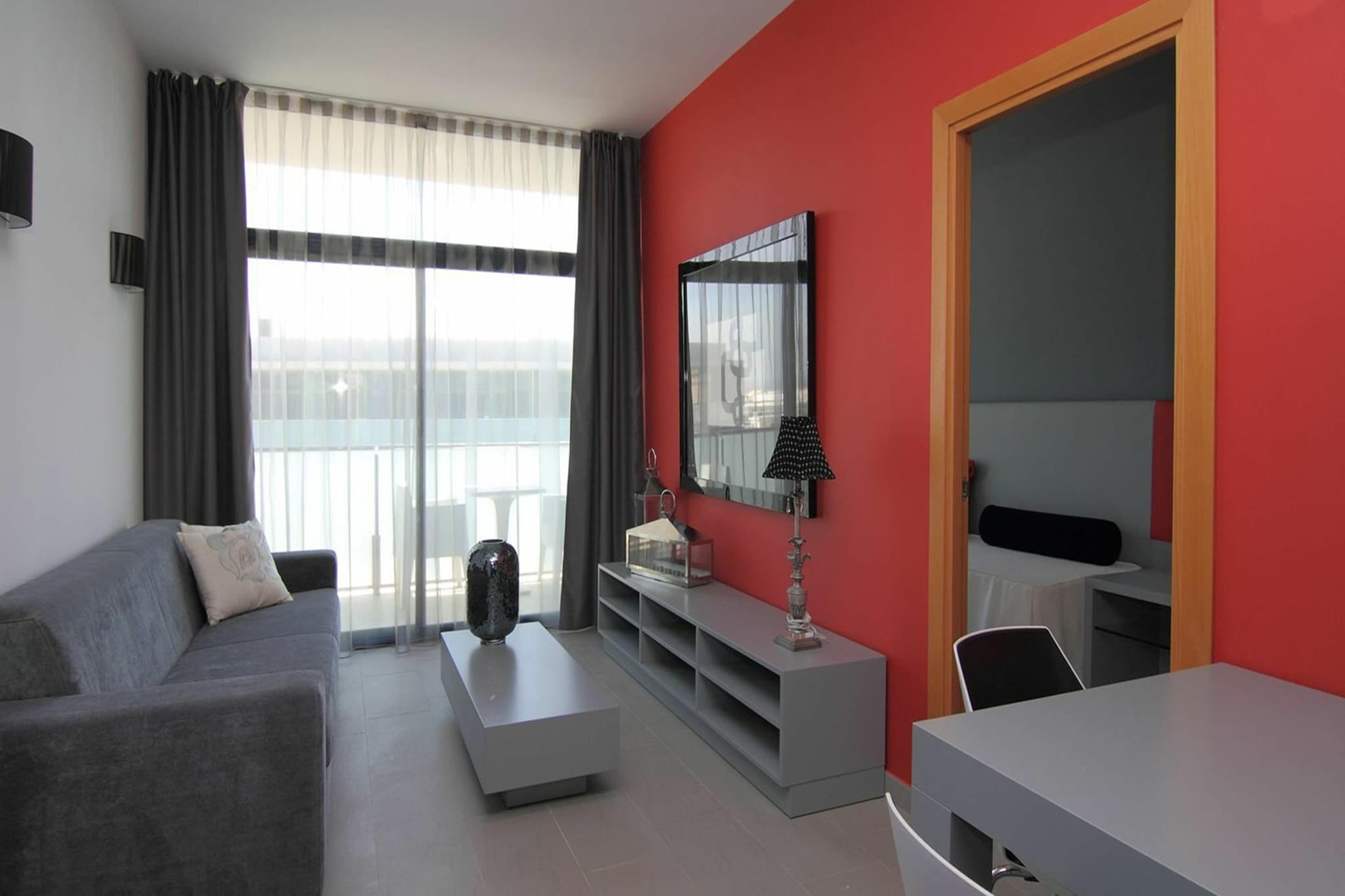 APOLO SUITES RENTALMAR ESTUDIO 4 PAX-Eetkamer