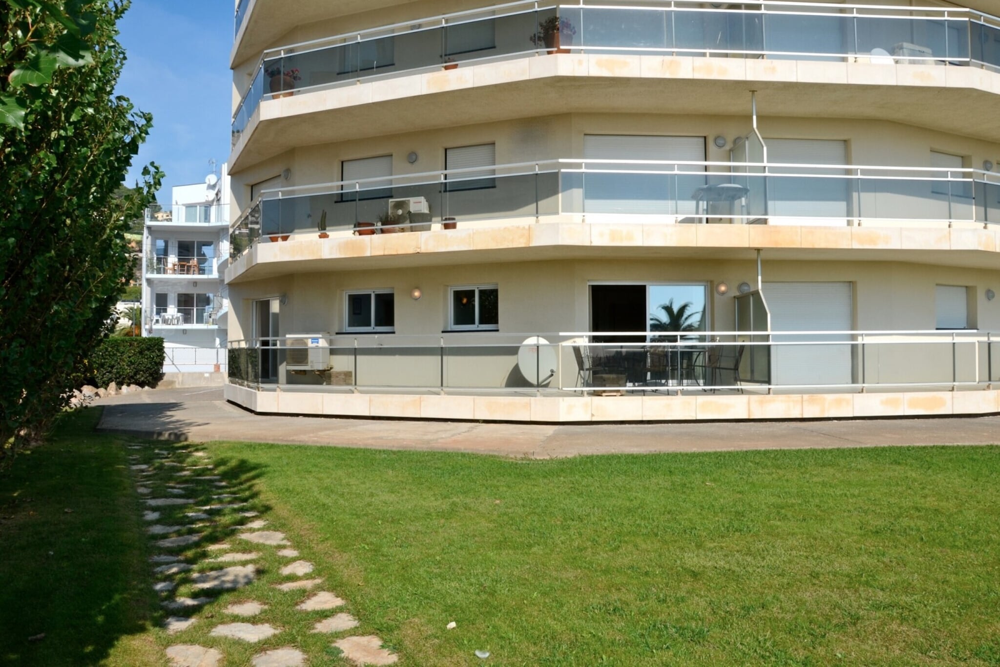 MEDES PLATJA BX-1-Buitenkant zomer