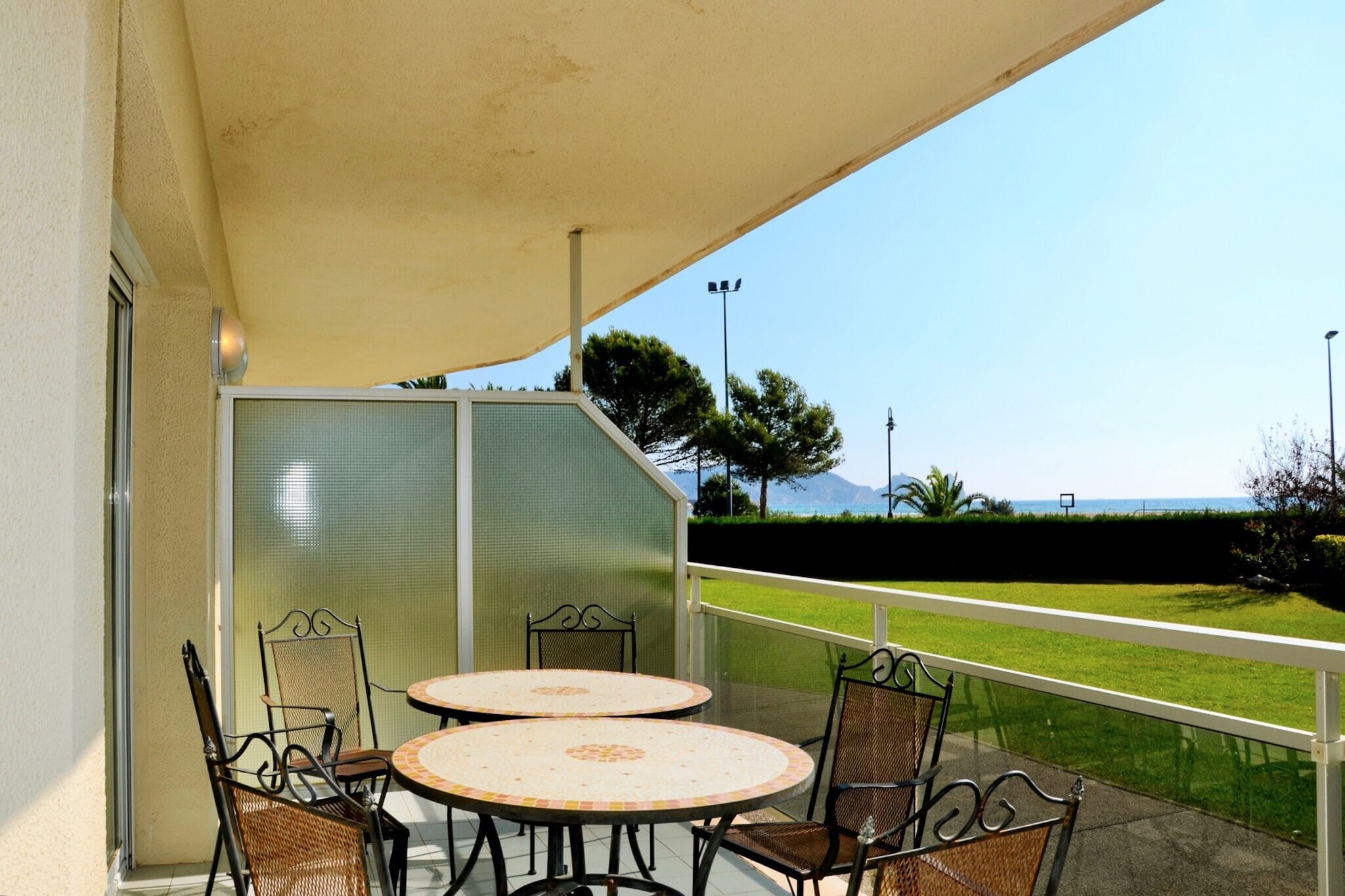 MEDES PLATJA BX-1-Terrasbalkon