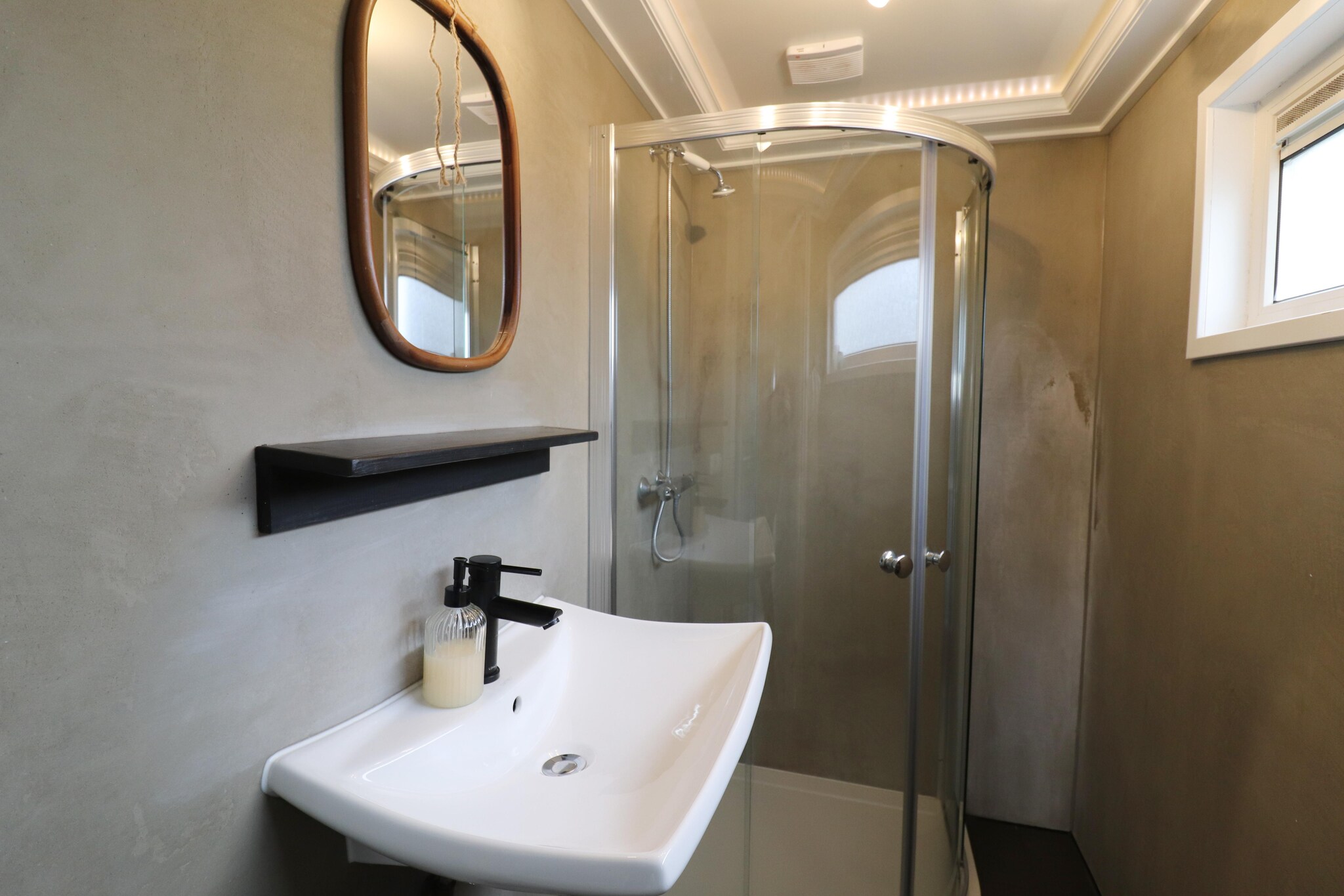 Grutto en Turleluur-Badkamer