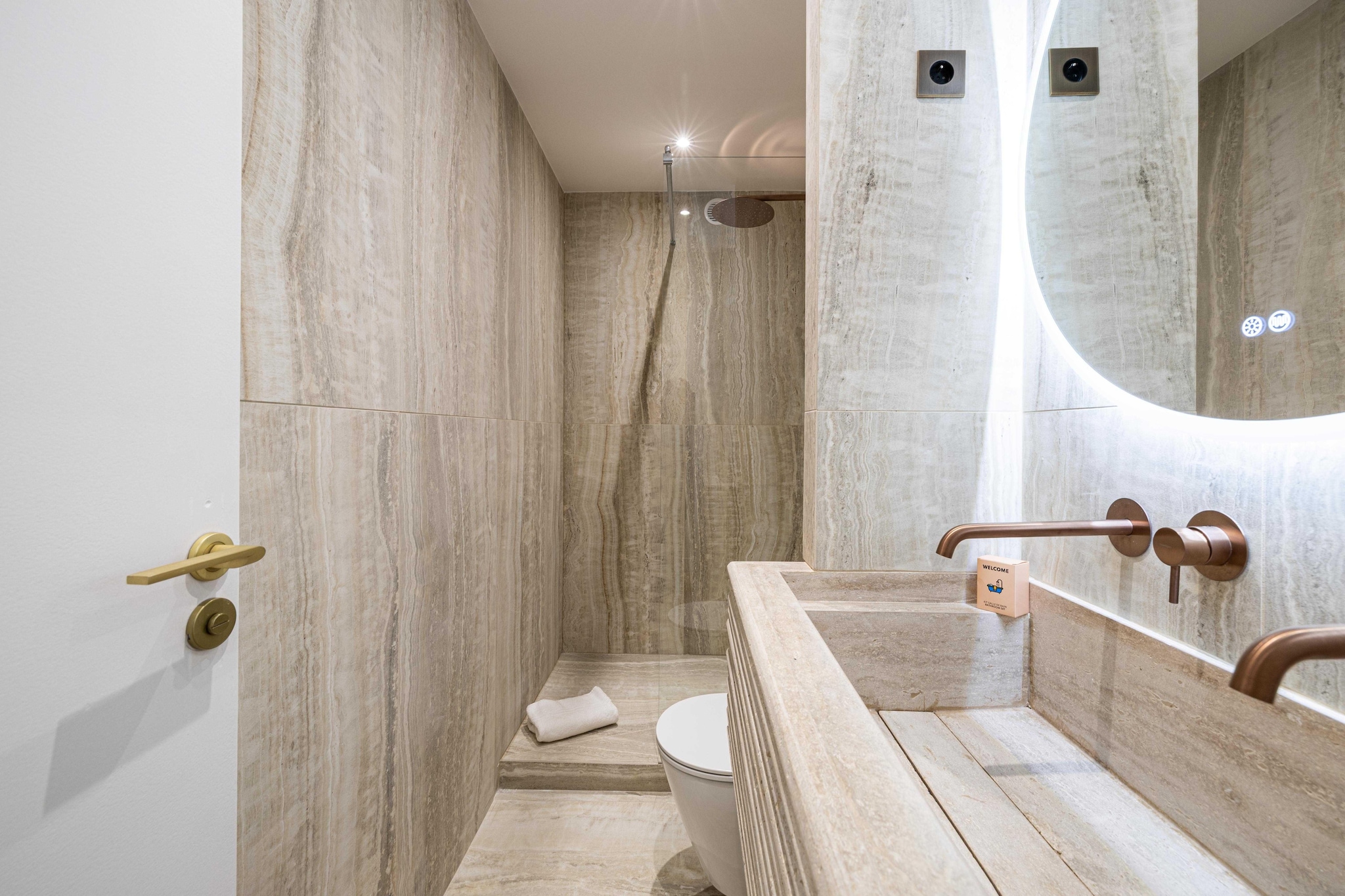JB-9-LERINS-Badkamer