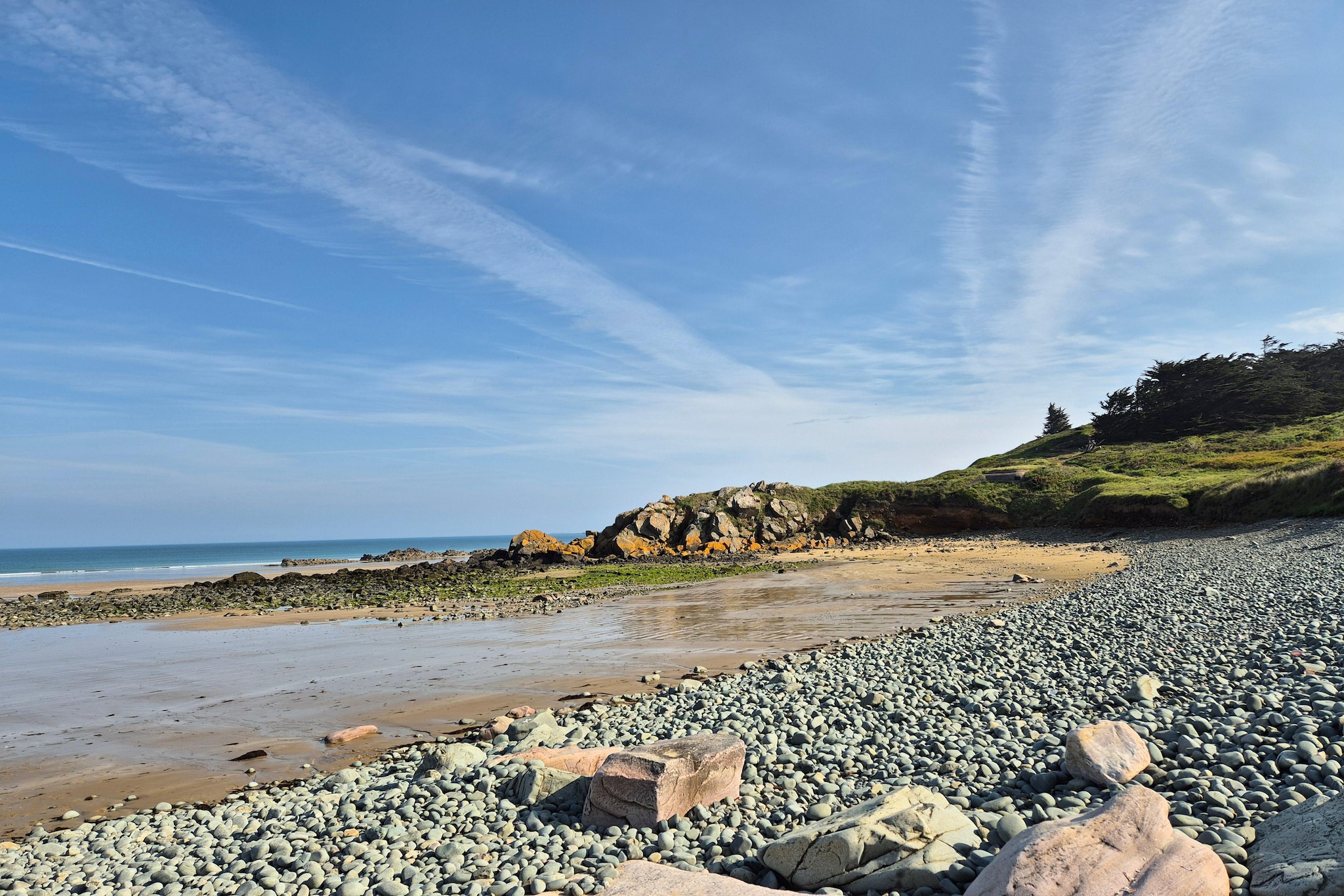 Joli rez-de-jardin avec terrasse sud plage 800 m-Gebieden zomer 1km