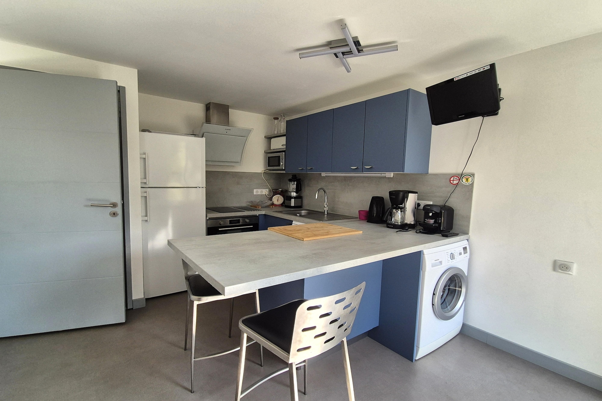 Joli rez-de-jardin avec terrasse sud plage 800 m