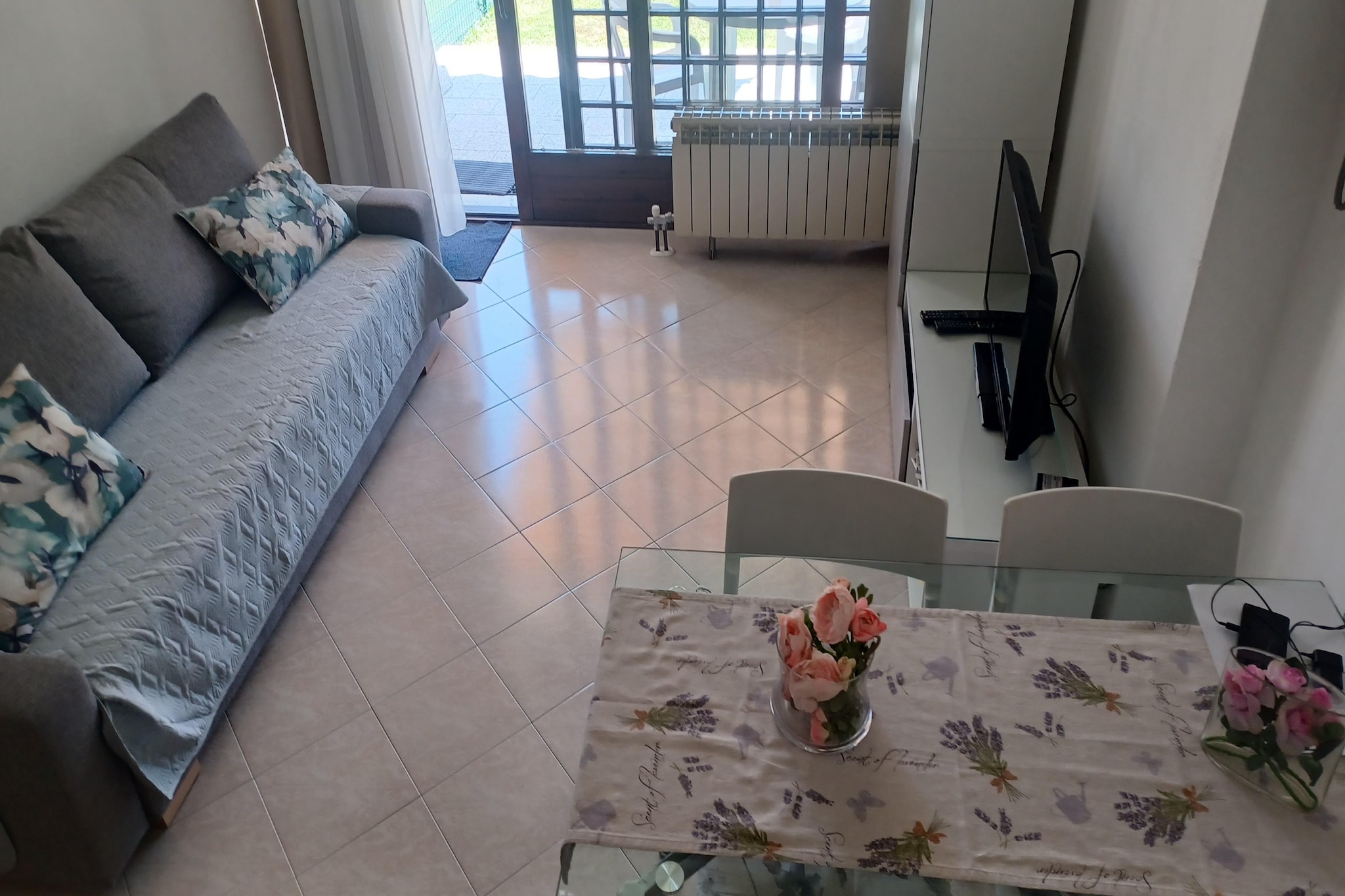 Apartment on Lake Maggiore with Garden