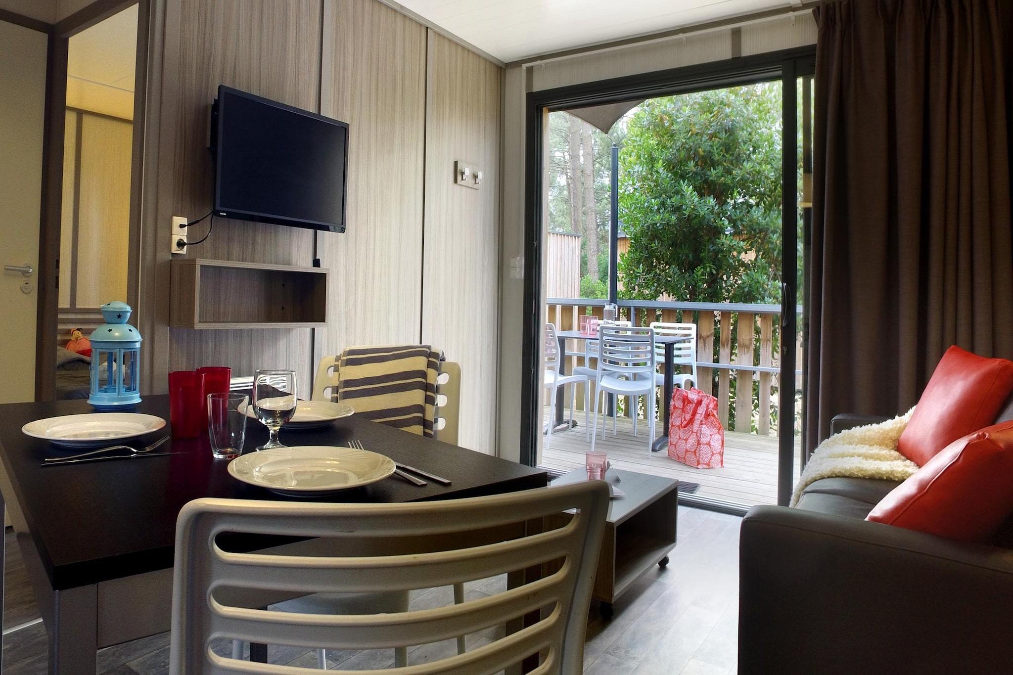 Lodge 4 Pièces 8 Personnes 2  bébés/ Lège-Cap-Ferret-Eetkamer