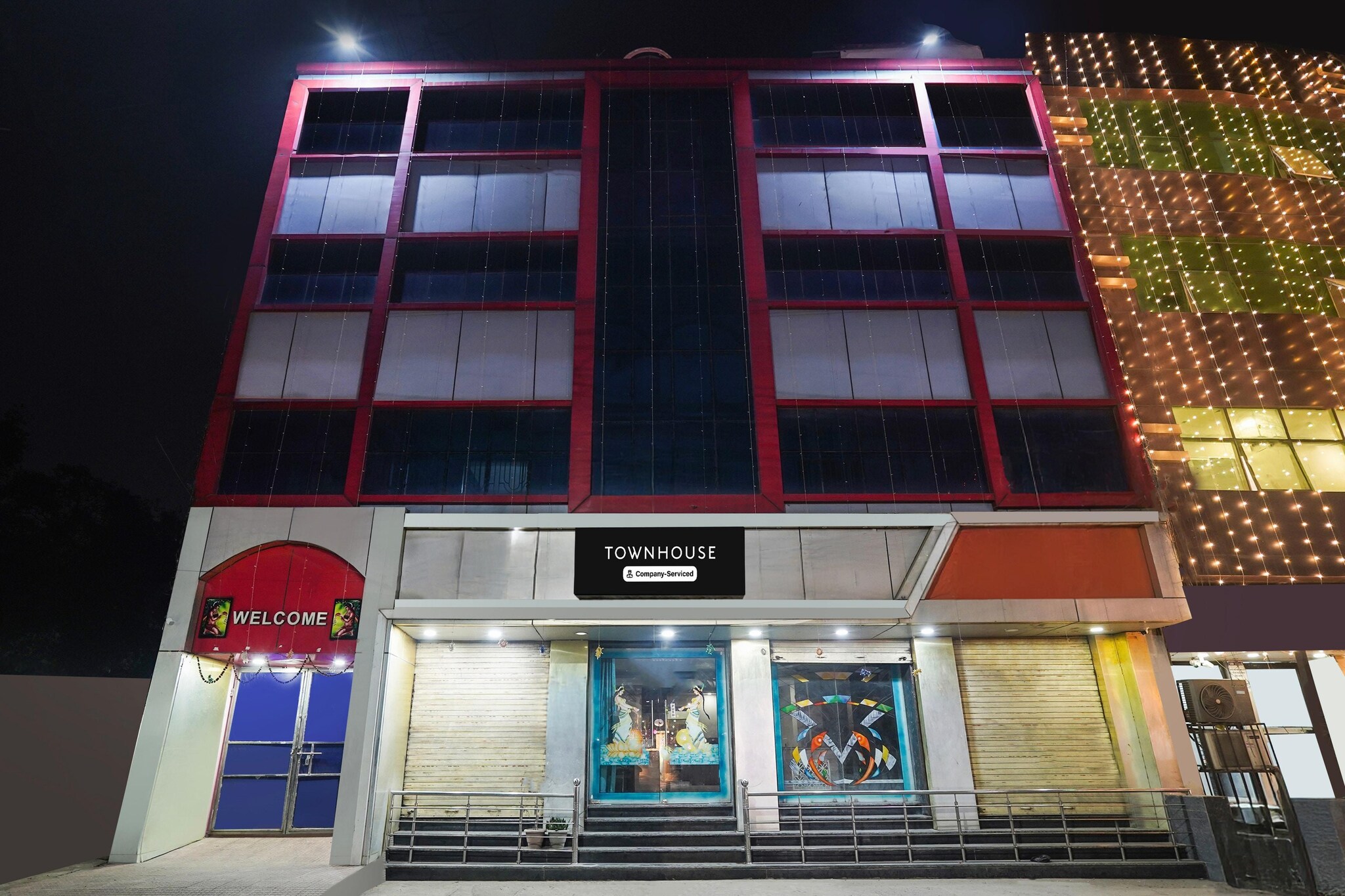 Cosy Stays at Butler Road Near Maripur Chowk