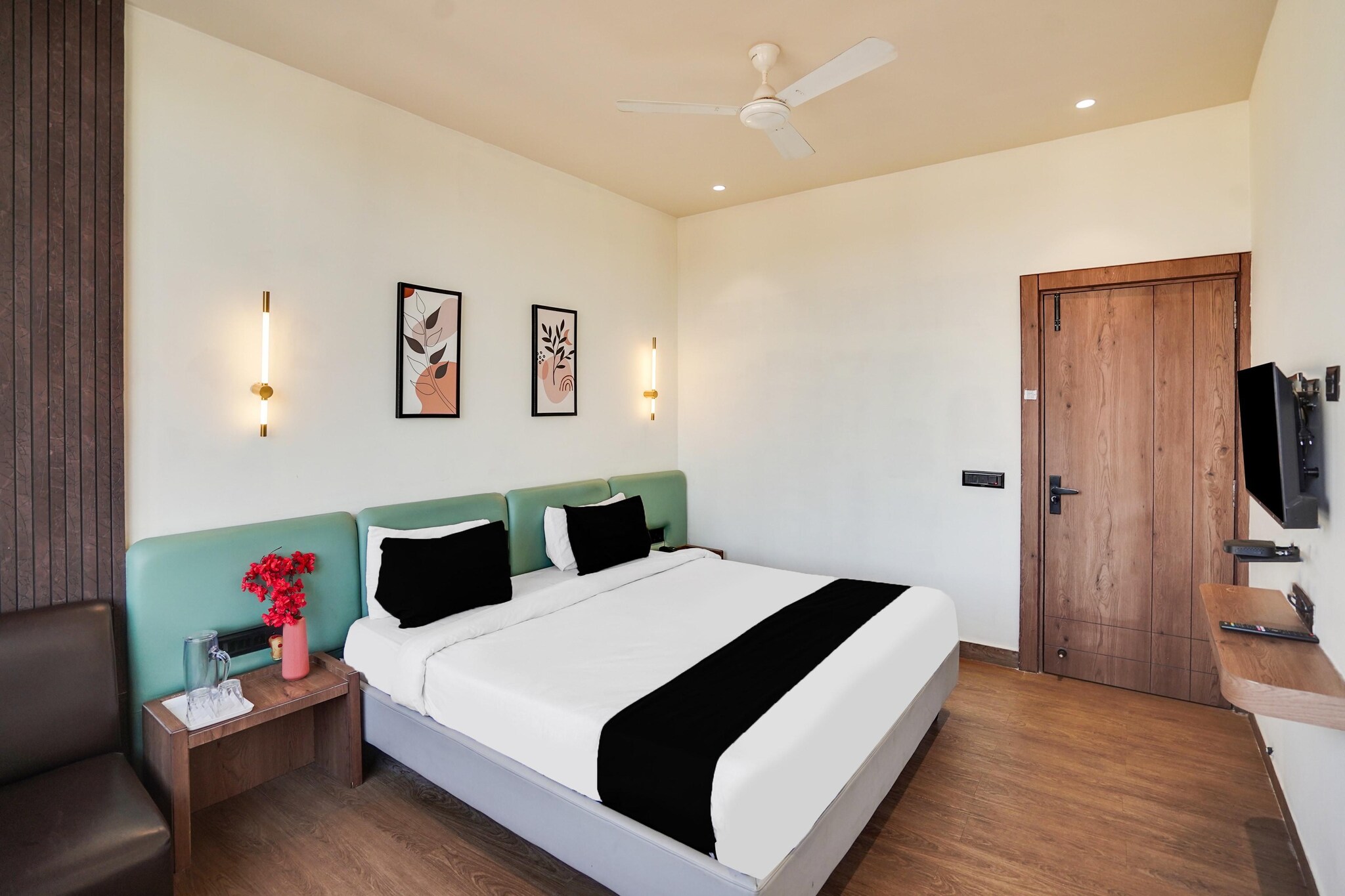 Spacious Stays at Arvind Marg Pachamarhi