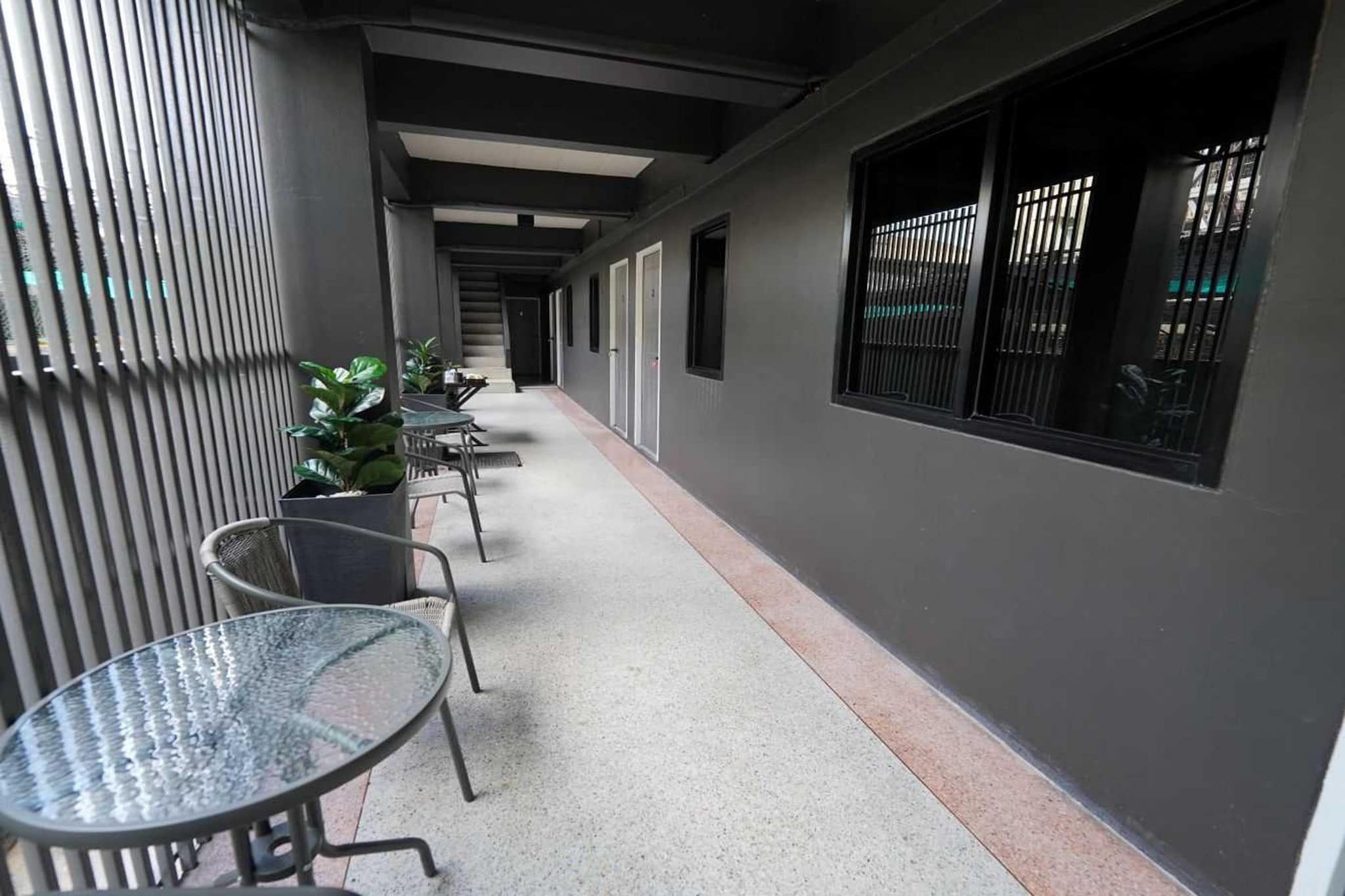 Stylish Double Getaway | Unwind in Huaikwang