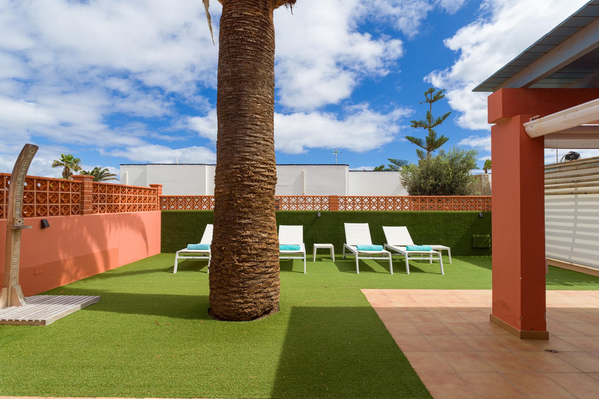 Long Beach with pool By CanariasGetaway-Terrasse