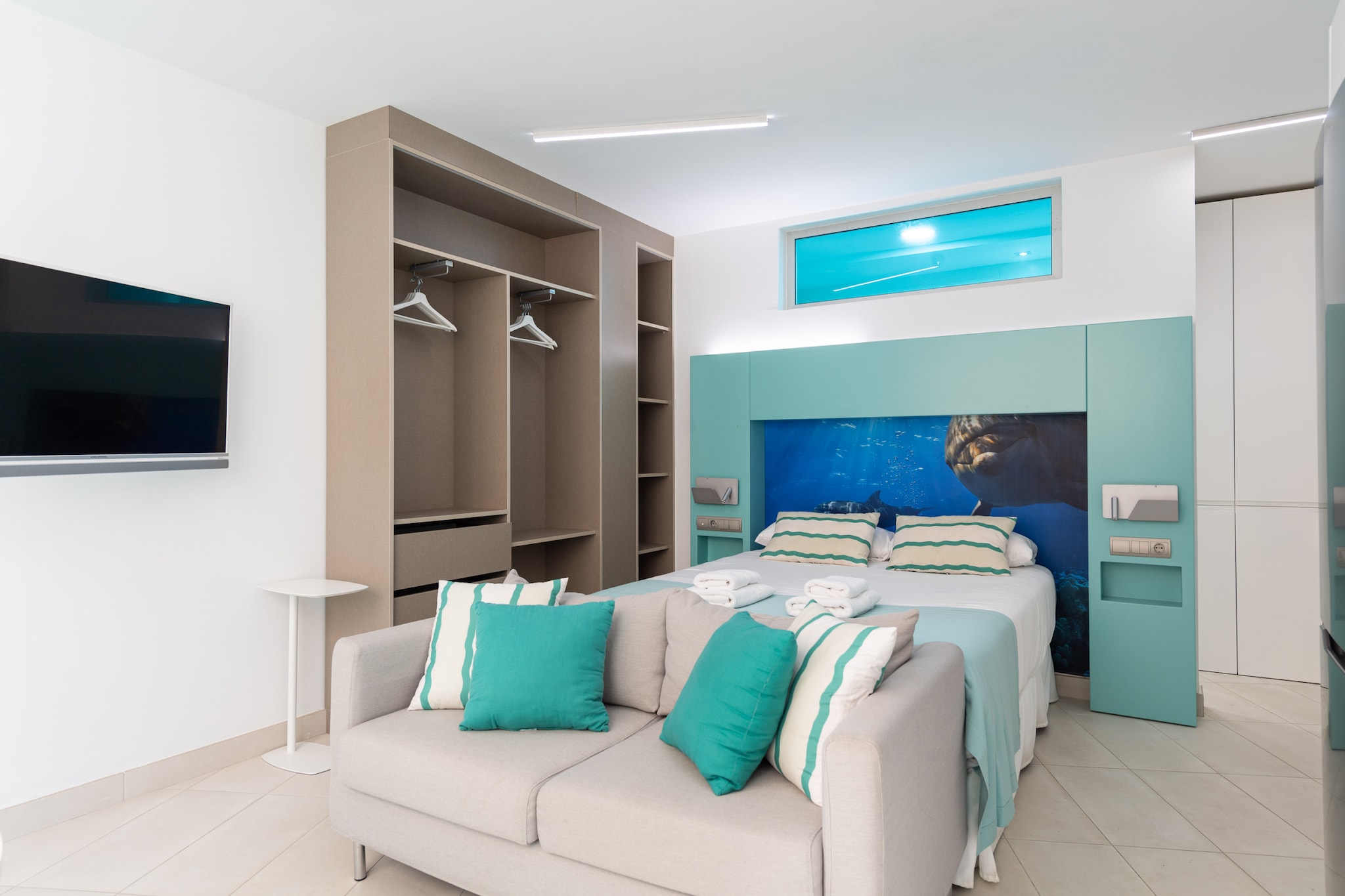 Edison Building 304 By CanariasGetaway-Salon