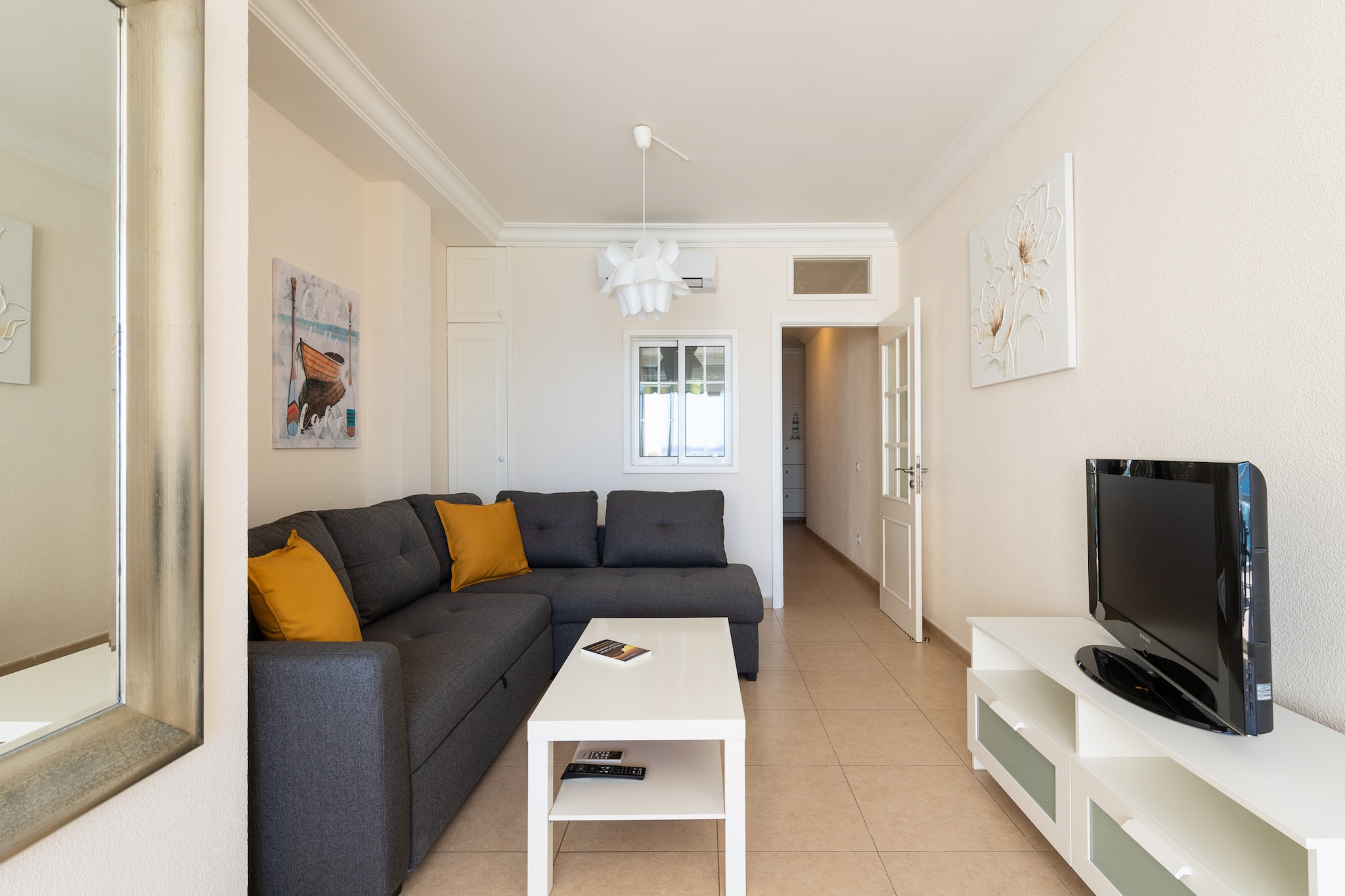 Front line with nice terrace By CanariasGetaway-Woonkamer