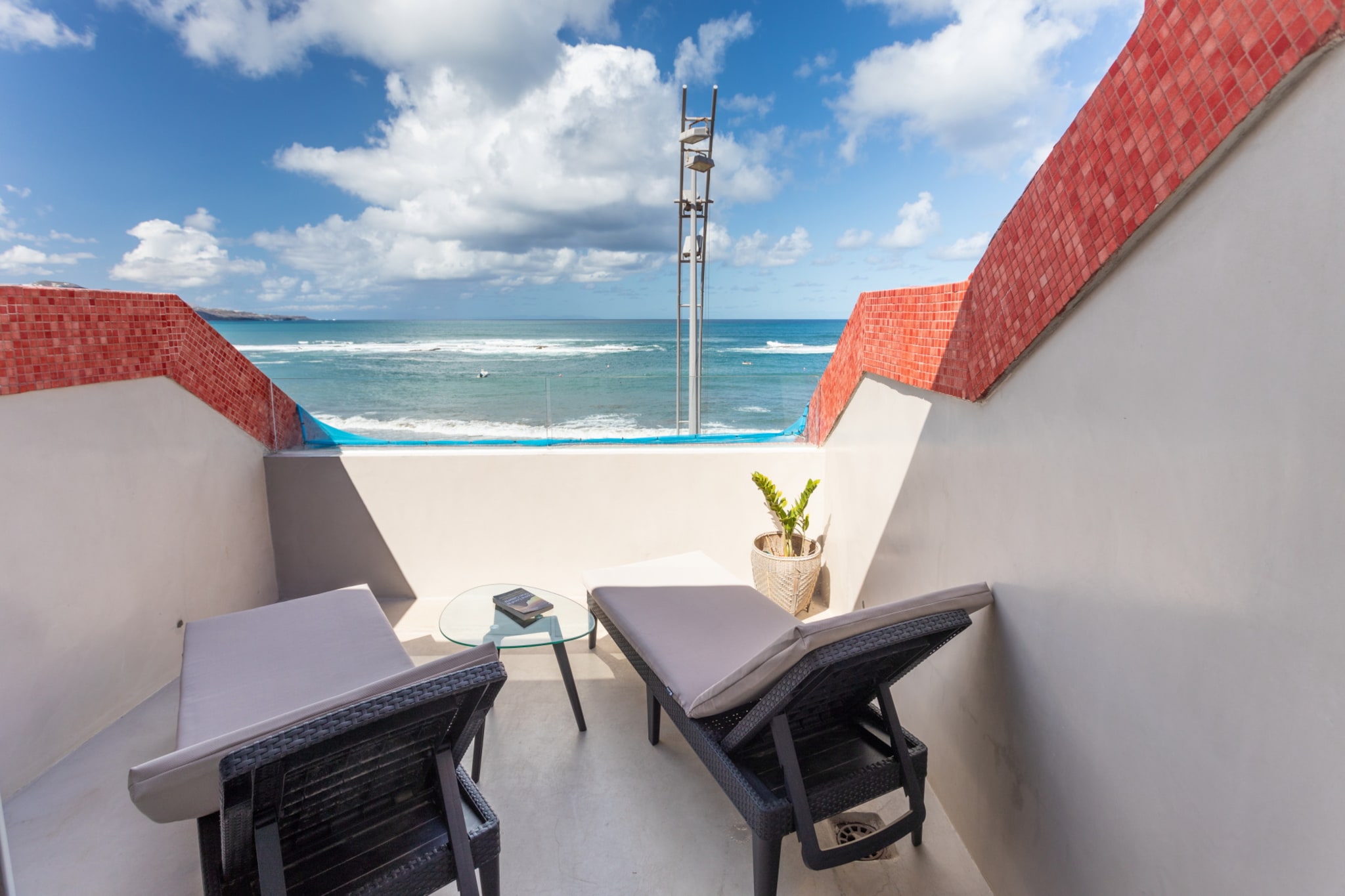 Nice beach views with terrace By CanariasGetaway-Terrasse