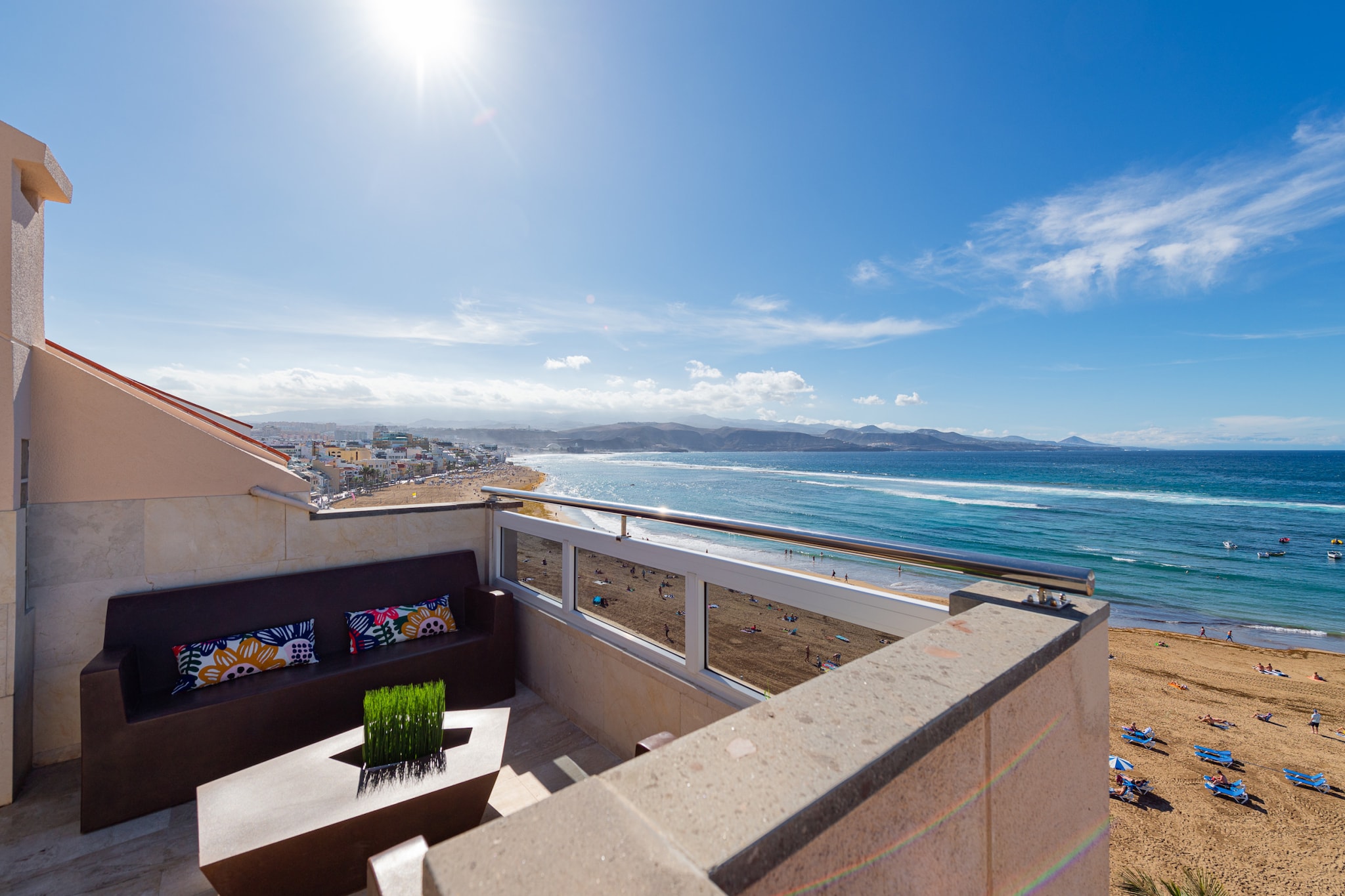 Awesome beachfront terrace By CanariasGetaway-Terrasse