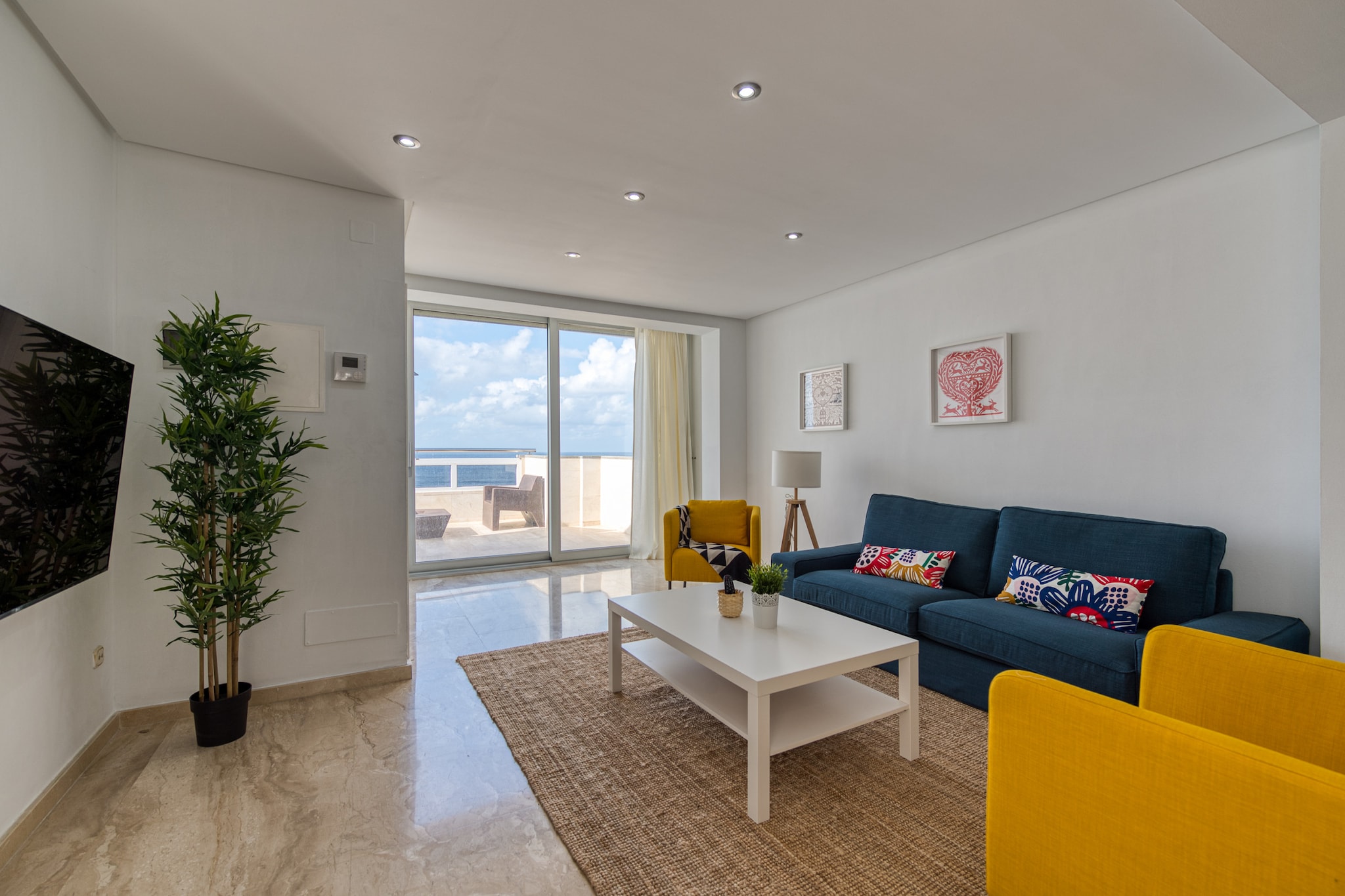 Awesome beachfront terrace By CanariasGetaway-Salon