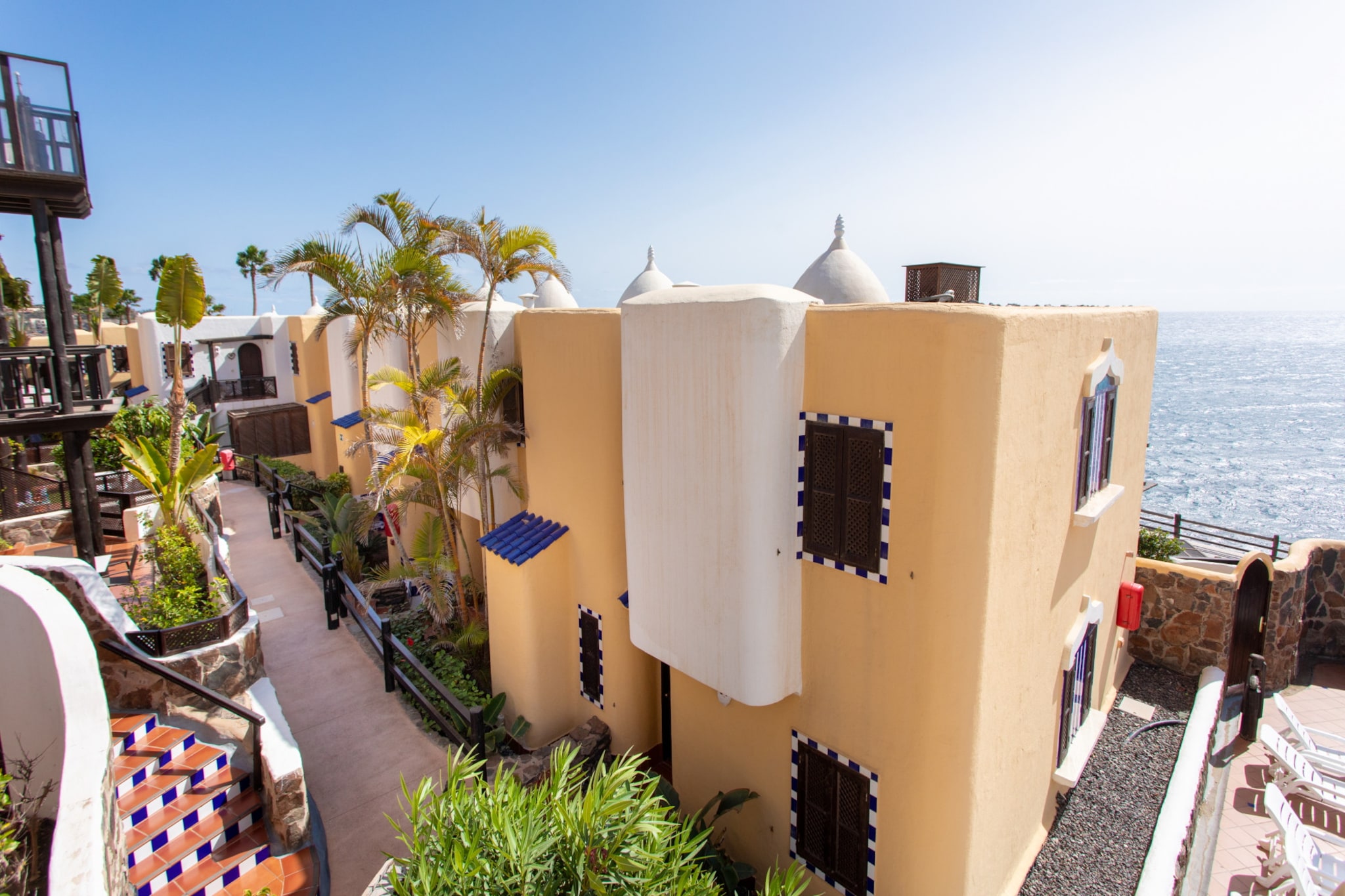 Altamar 44 balcony&pool By CanariasGetaway-Terrassenbalkon