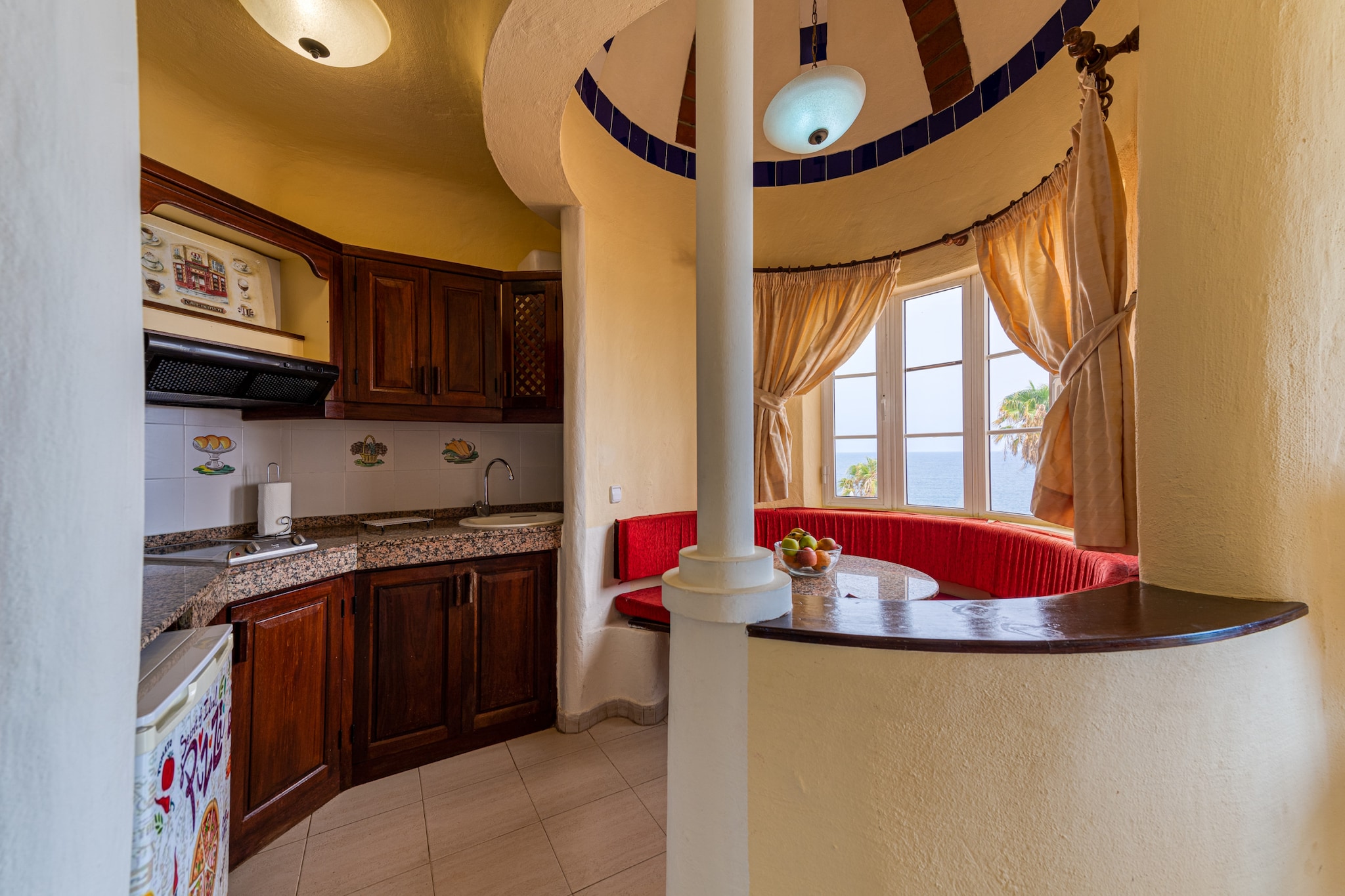Altamar  52 with balcony&pool By CanariasGetaway-Keuken