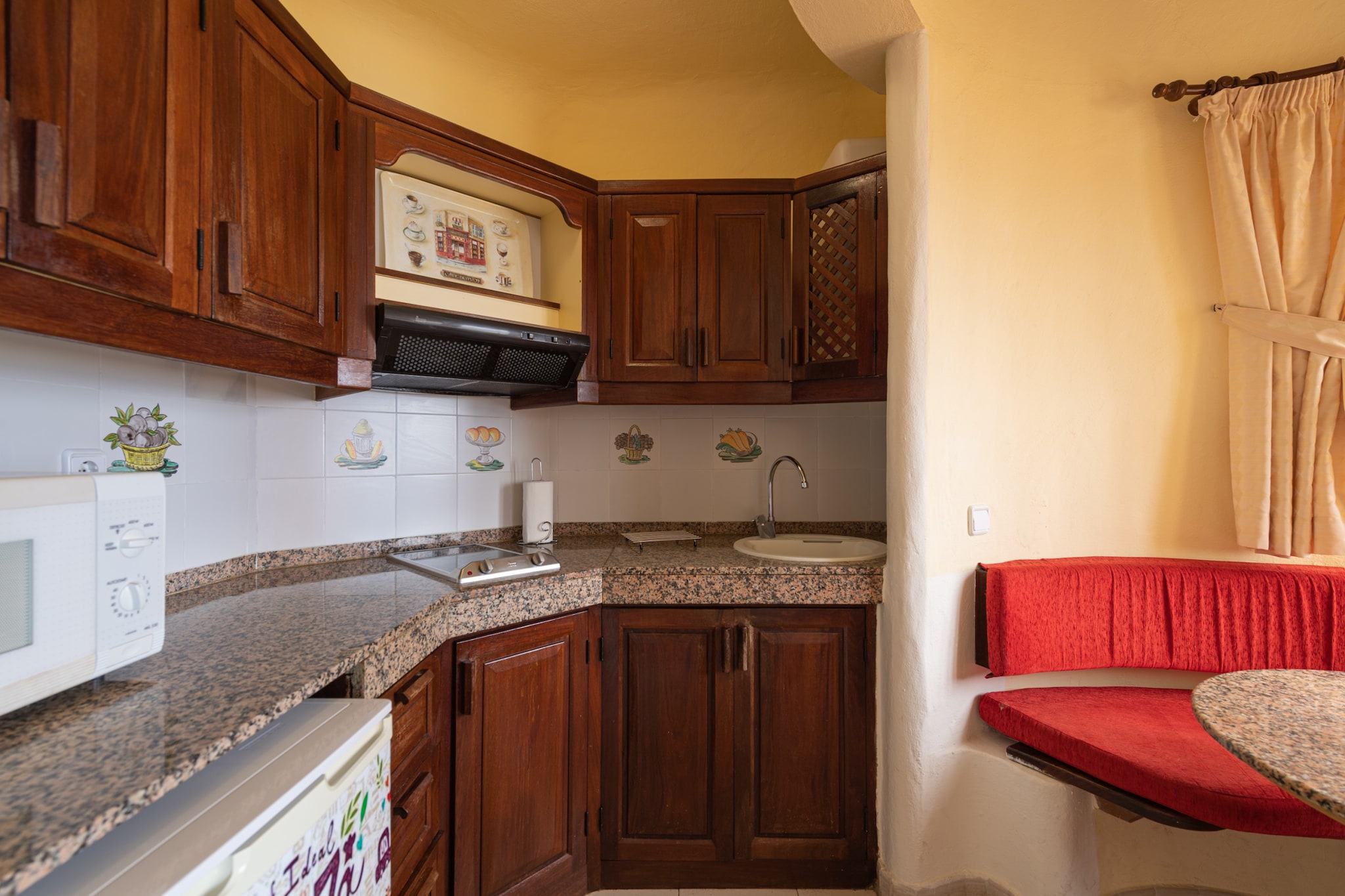 Altamar  52 with balcony&pool By CanariasGetaway-Keuken