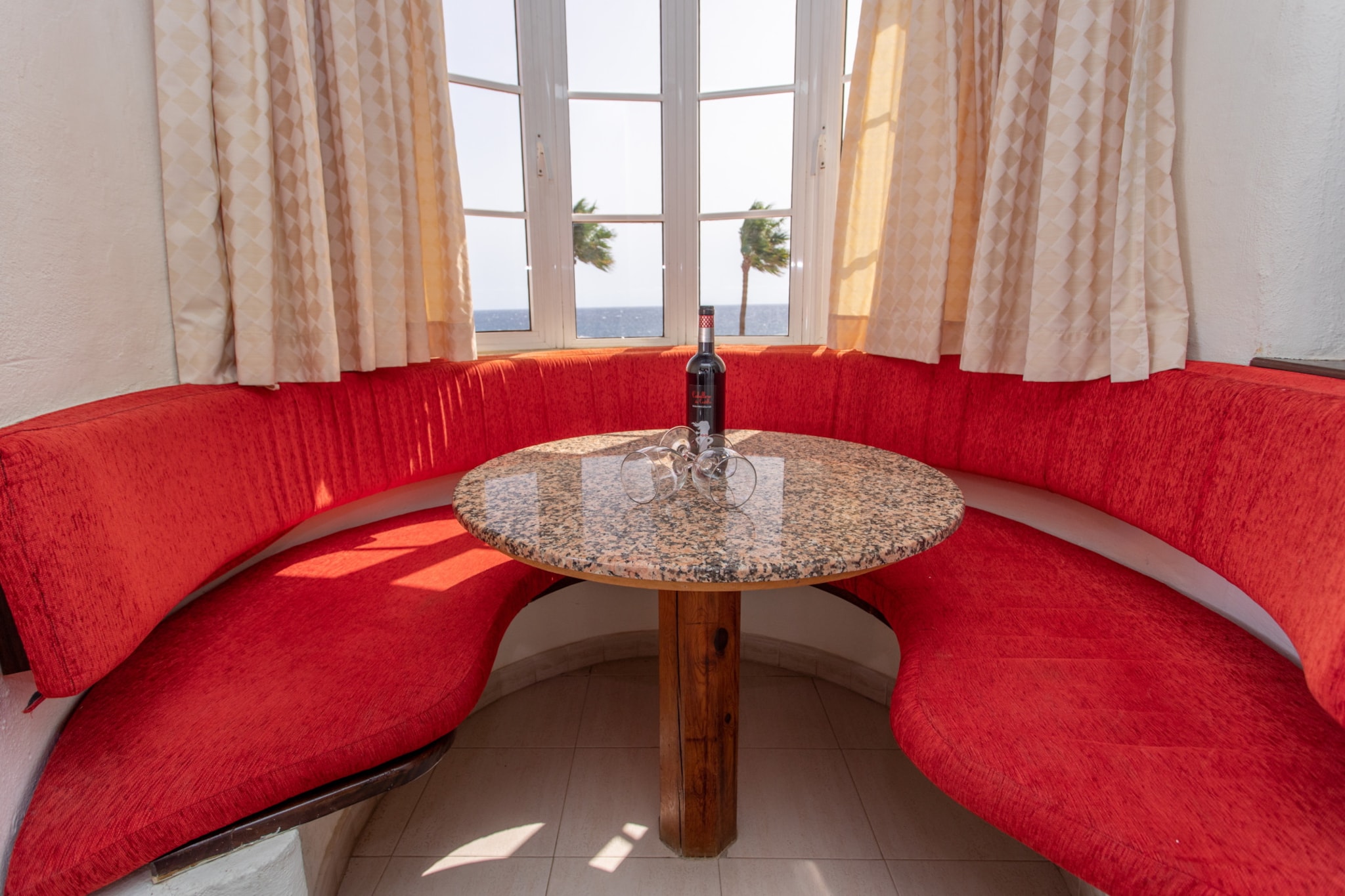 Altamar 53 balcony sea views By CanariasGetaway-Woonkamer