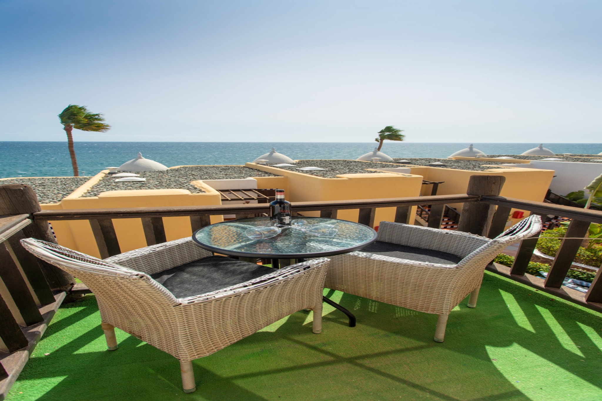Altamar 53 balcony sea views By CanariasGetaway-Terrasbalkon