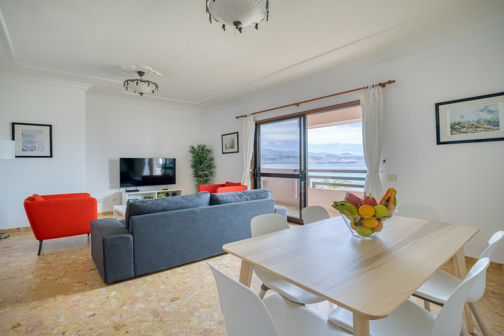 Huge Balcony over Las Canteras By CanariasGetaway-Salle à manger