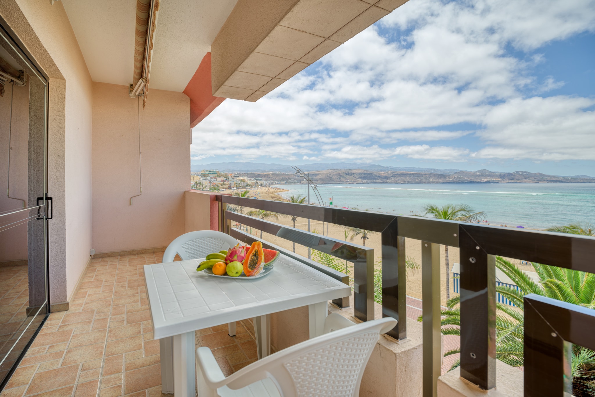 Huge Balcony over Las Canteras By CanariasGetaway-Terrasse