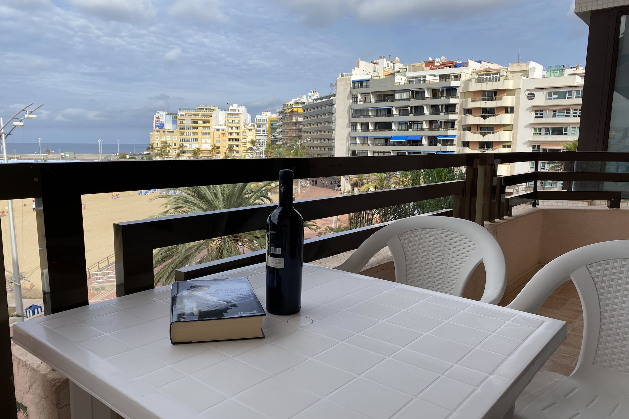 Huge Balcony over Las Canteras By CanariasGetaway-Balcon-terrasse