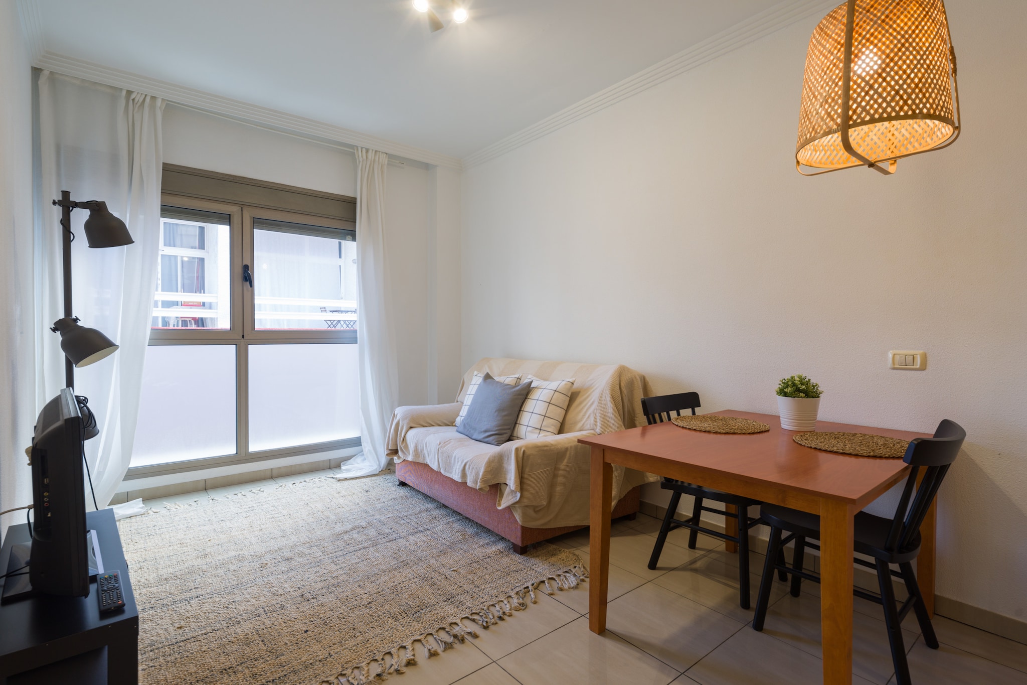 Remote Workers House By CanariasGetaway-Salon