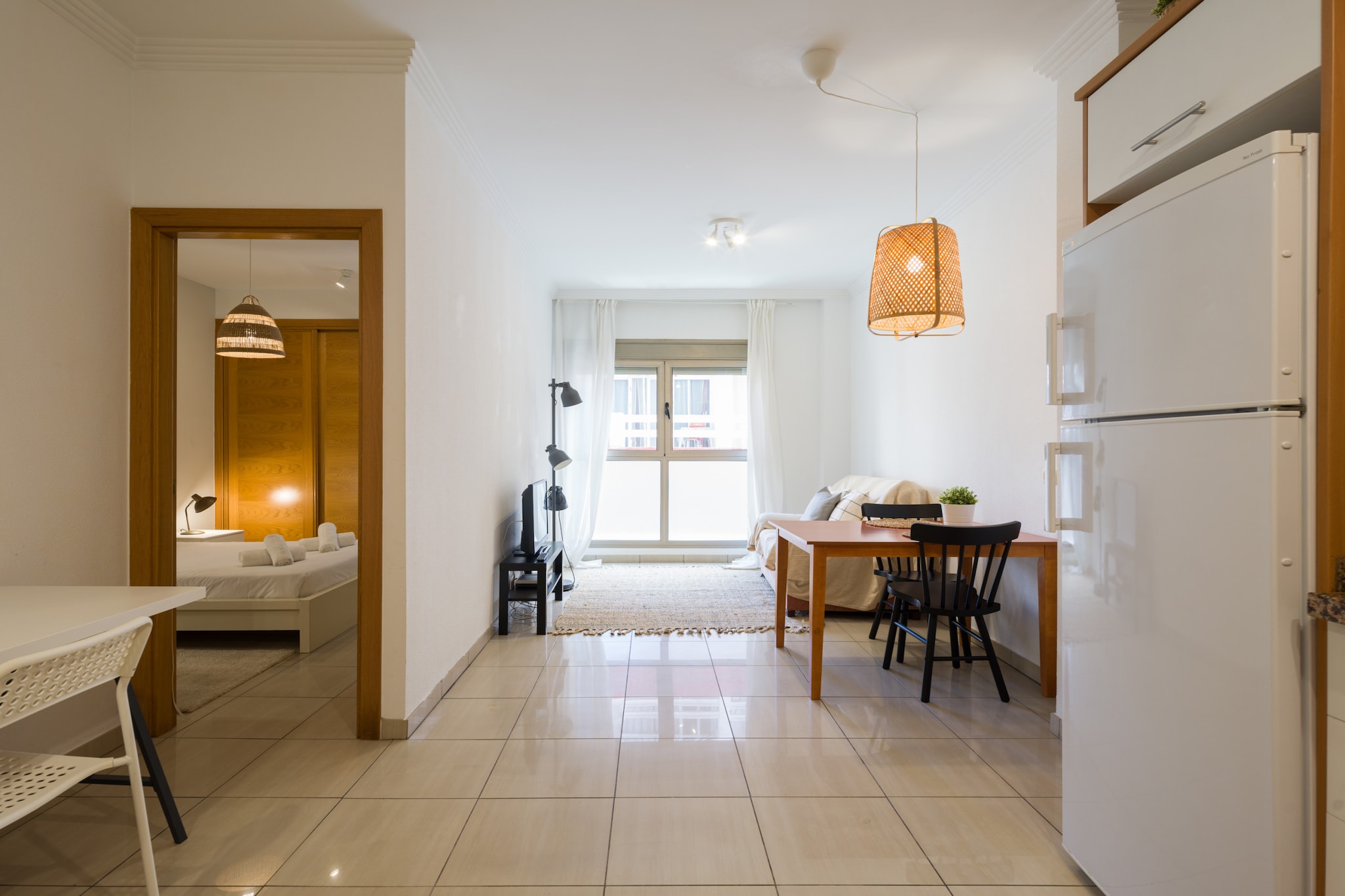 Remote Workers House By CanariasGetaway-Salle à manger