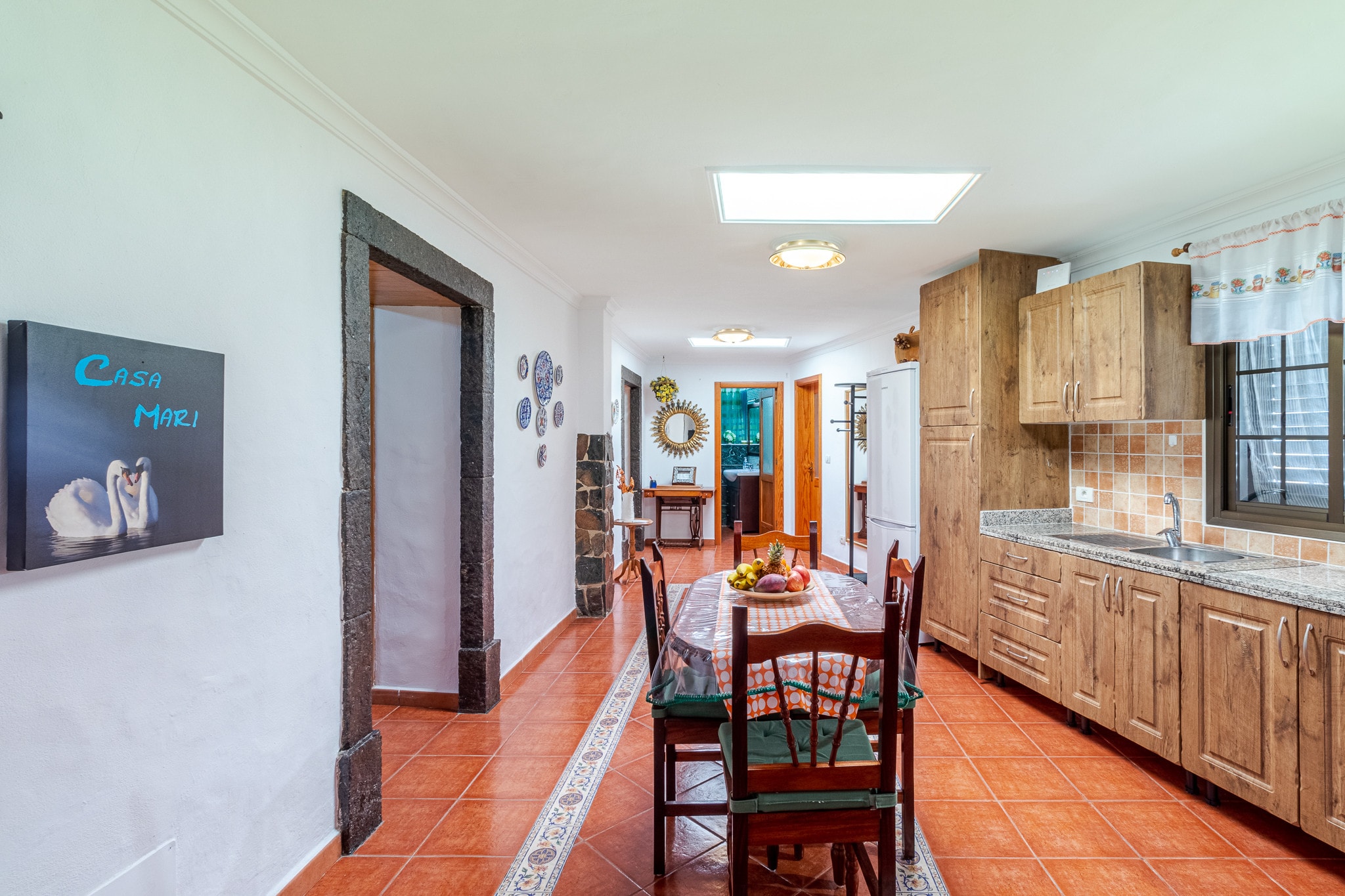 Mari House With Jacuzzi and BBQ by CanariasGetaway-Cuisine