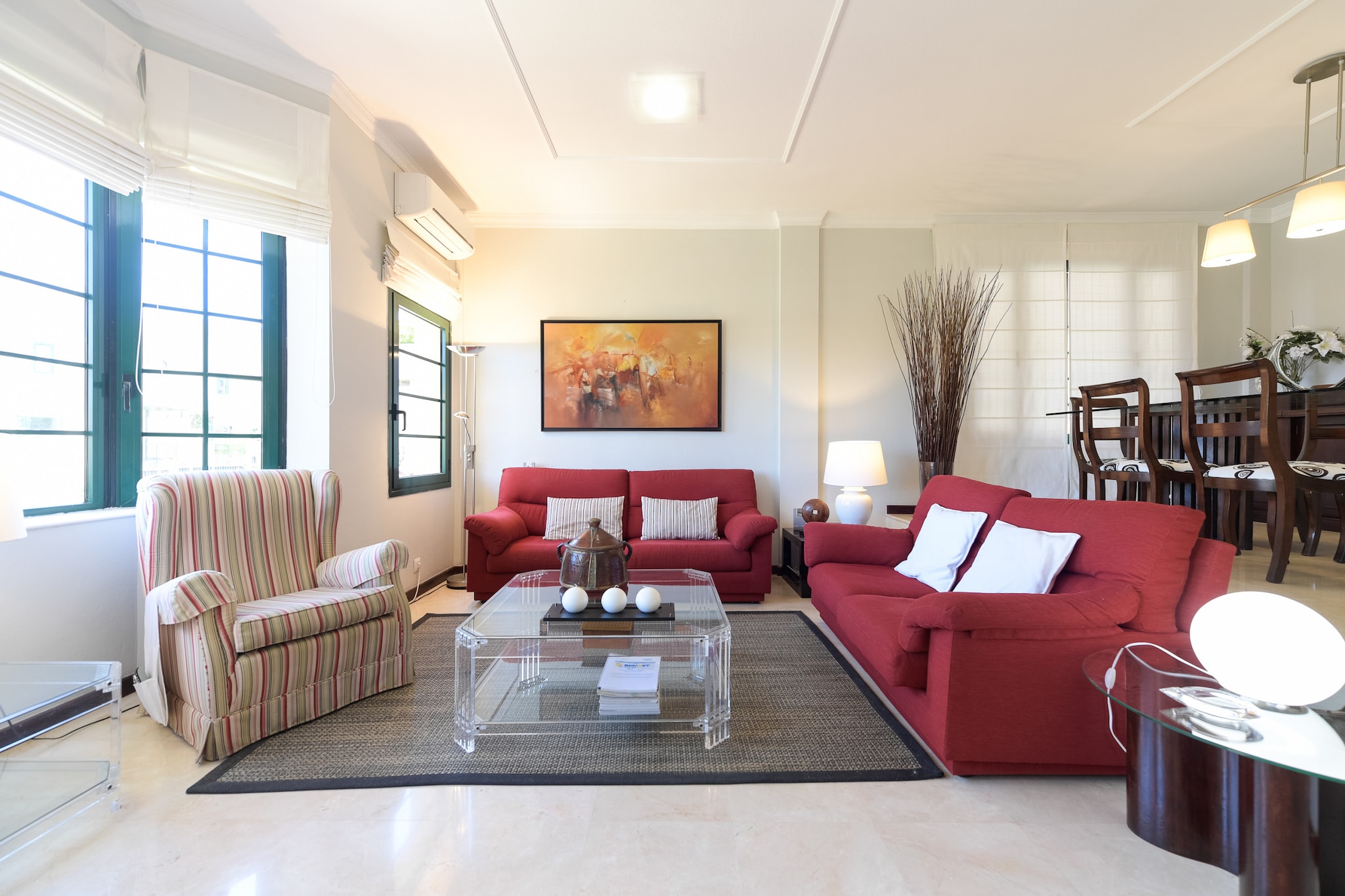 House with cozy garden BBQ and free parking-Salon