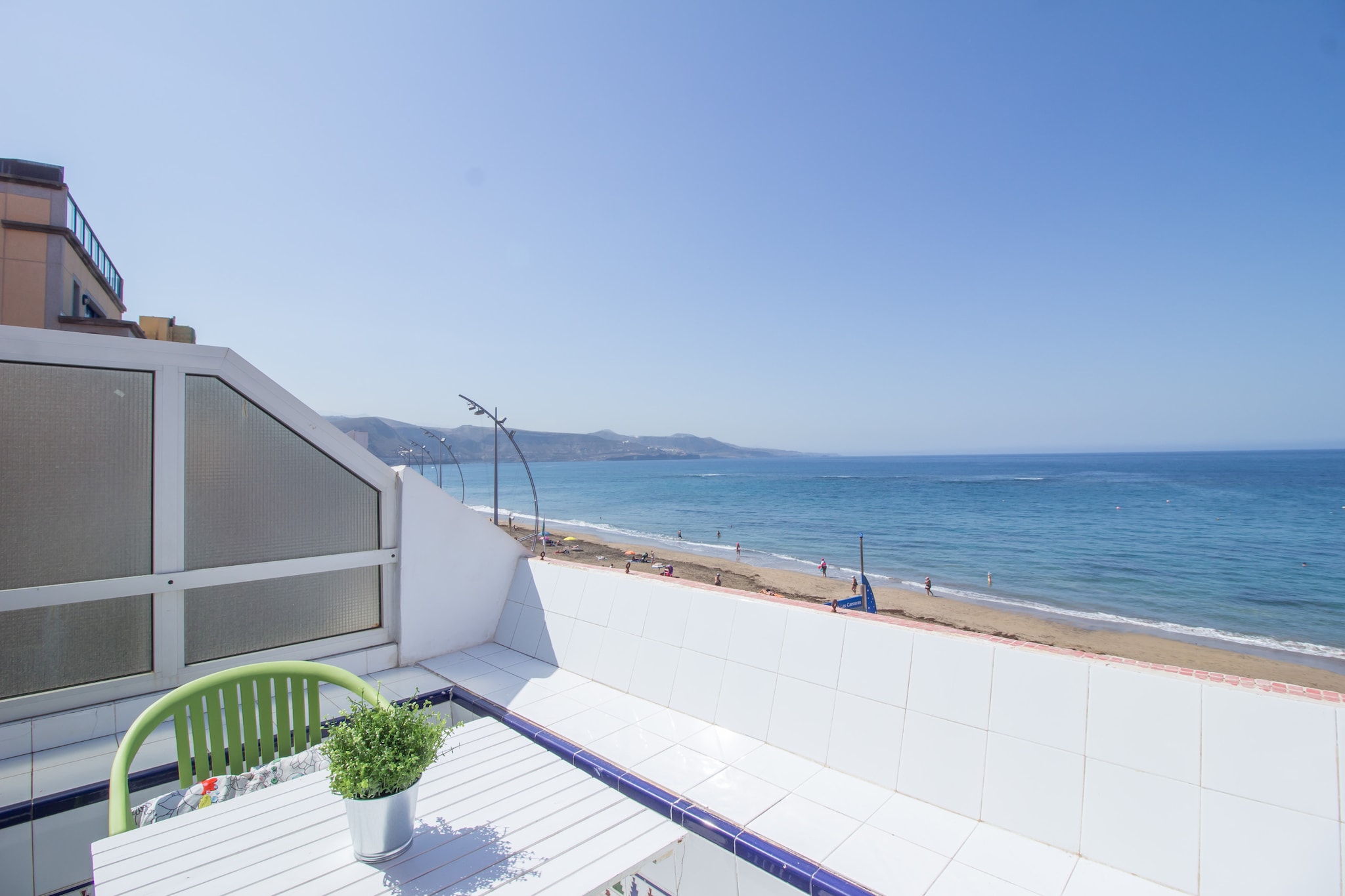 Corner Las Canteras Beach  by Canariasgetaway-Terrasse