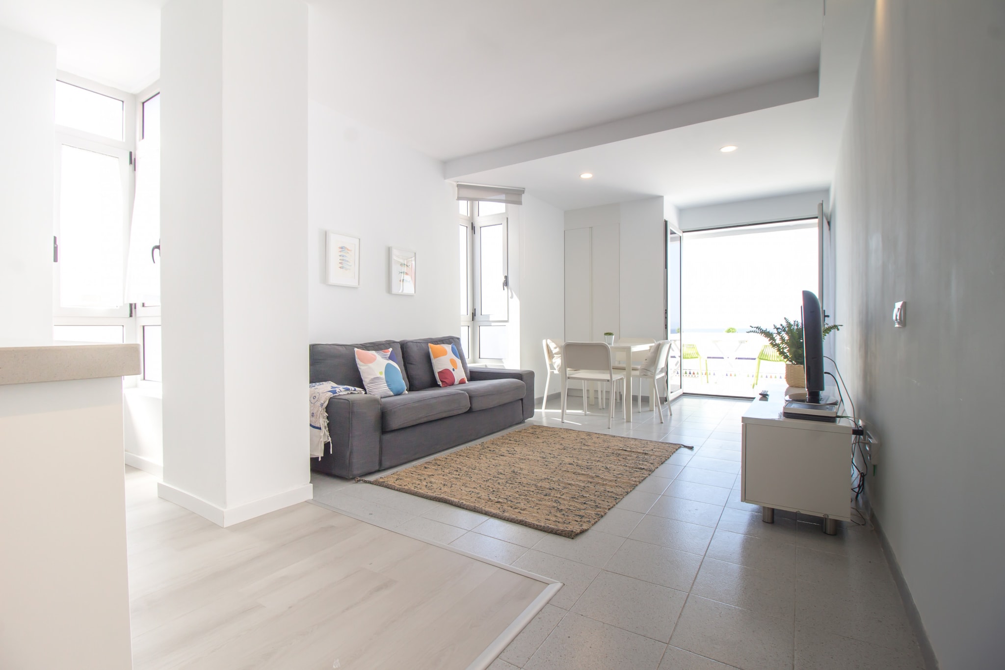 Corner Las Canteras Beach  by Canariasgetaway-Salon