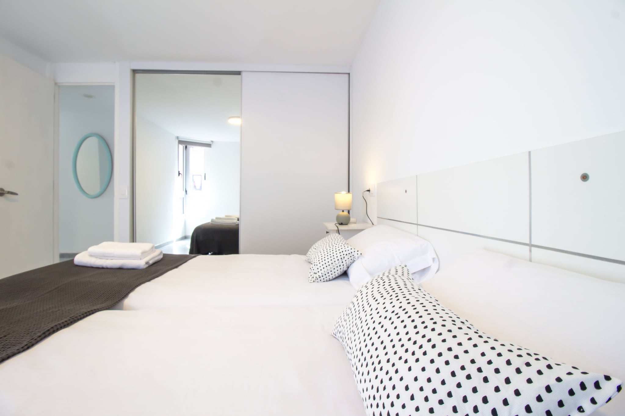 Corner Las Canteras Beach  by Canariasgetaway-Chambre