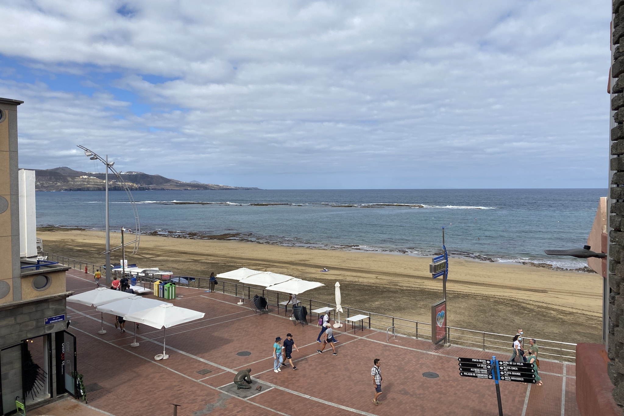 Corner Las Canteras Beach  by Canariasgetaway-Extérieur