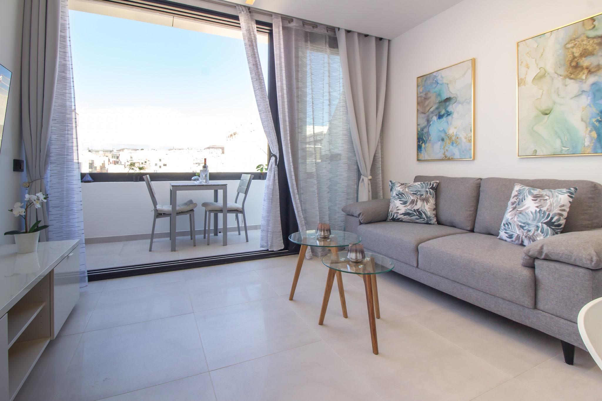 Mainstream home with balcony By  Canariasgetaway