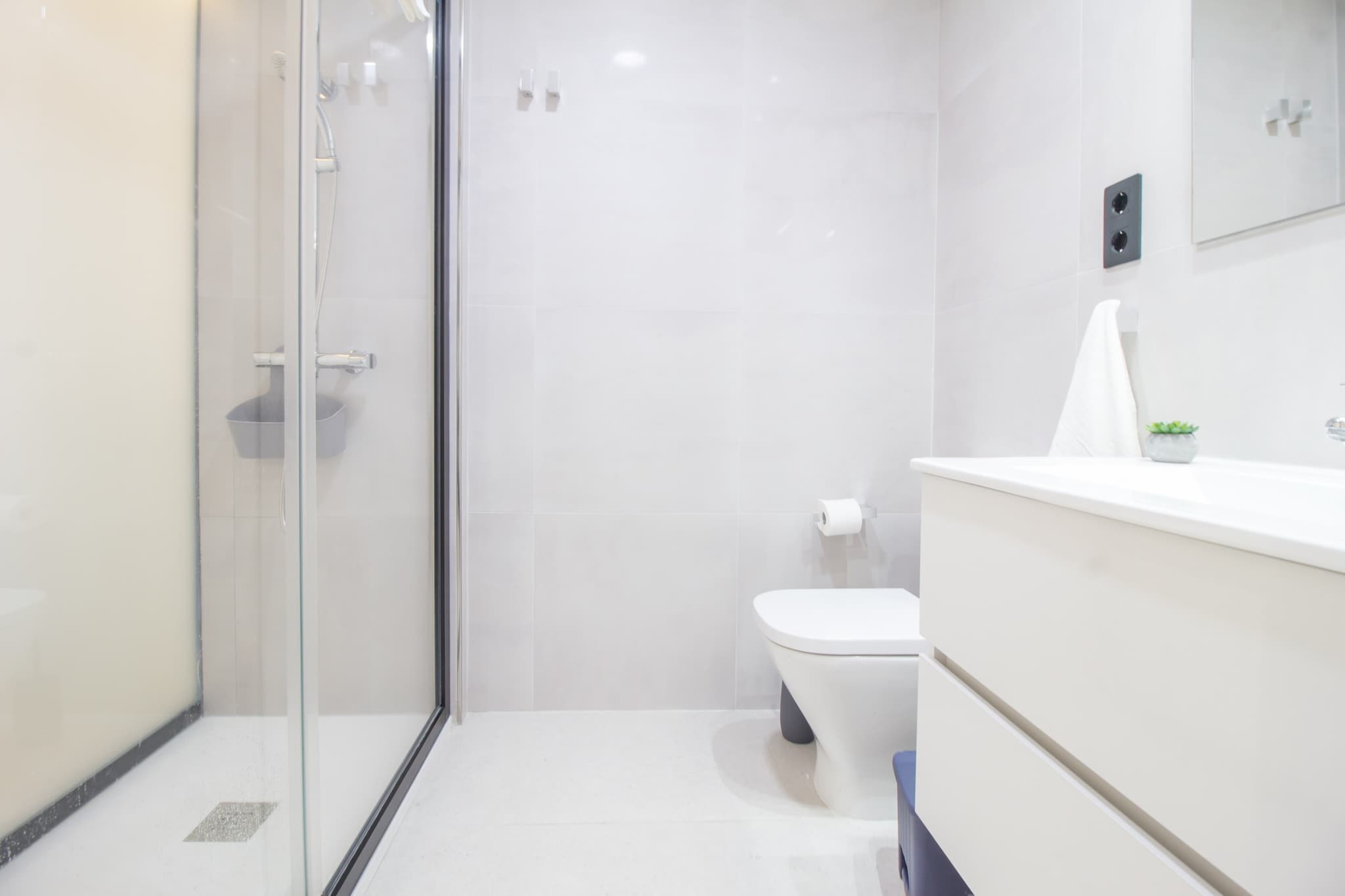 Mainstream home with balcony By  Canariasgetaway-Salle de bain