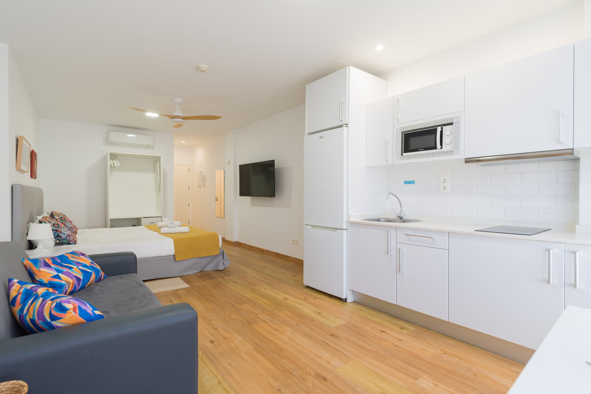 OK Las Canteras 5B by CanariasGetaway-Kitchen