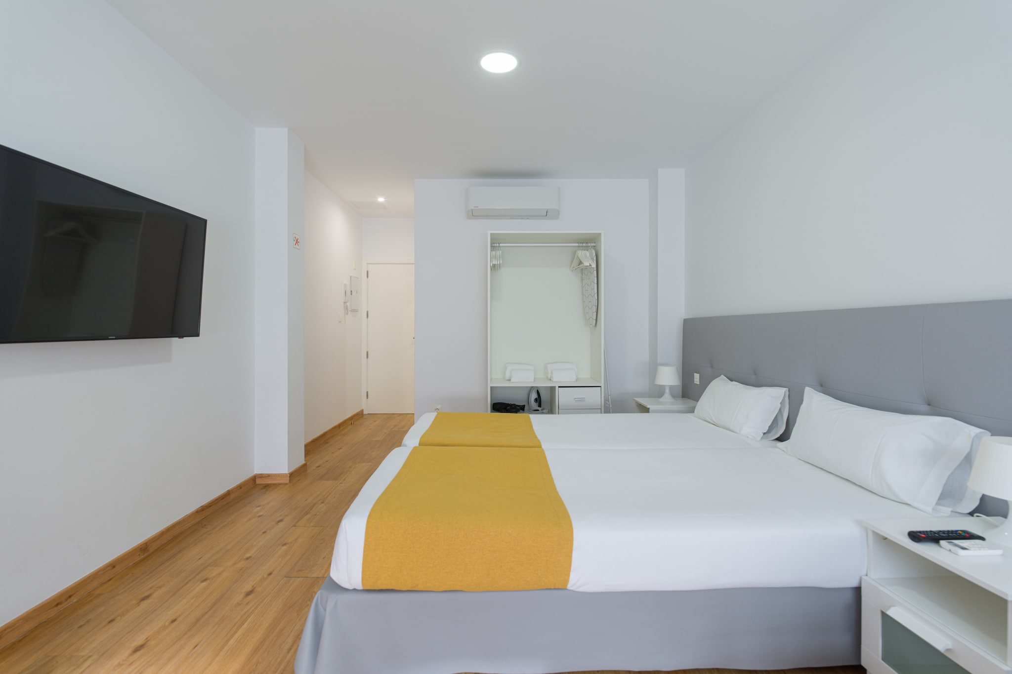 OK Las Canteras 5C by CanariasGetaway-Chambre