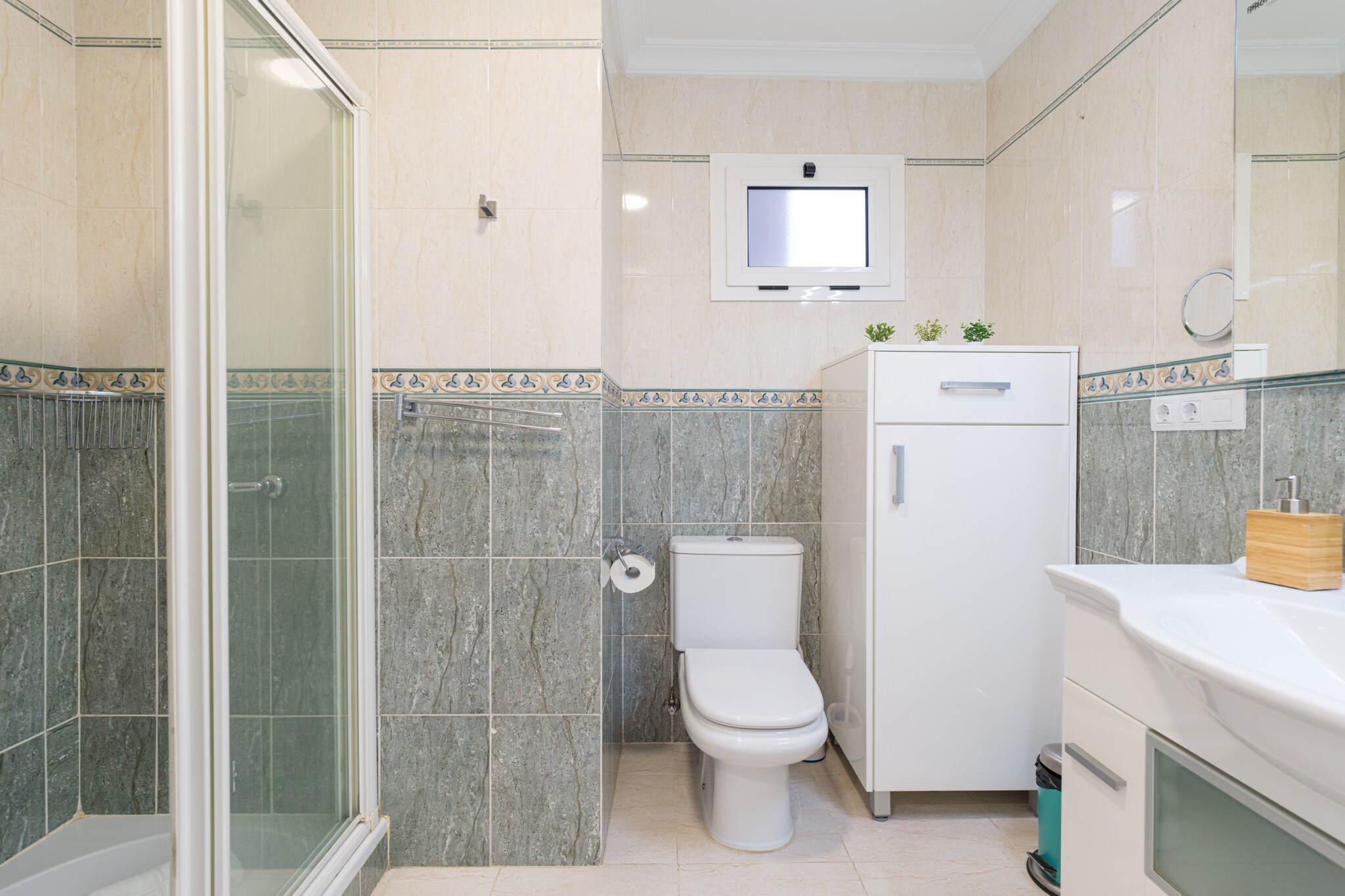 Rejon Home By CanariasGetaway-Bathroom