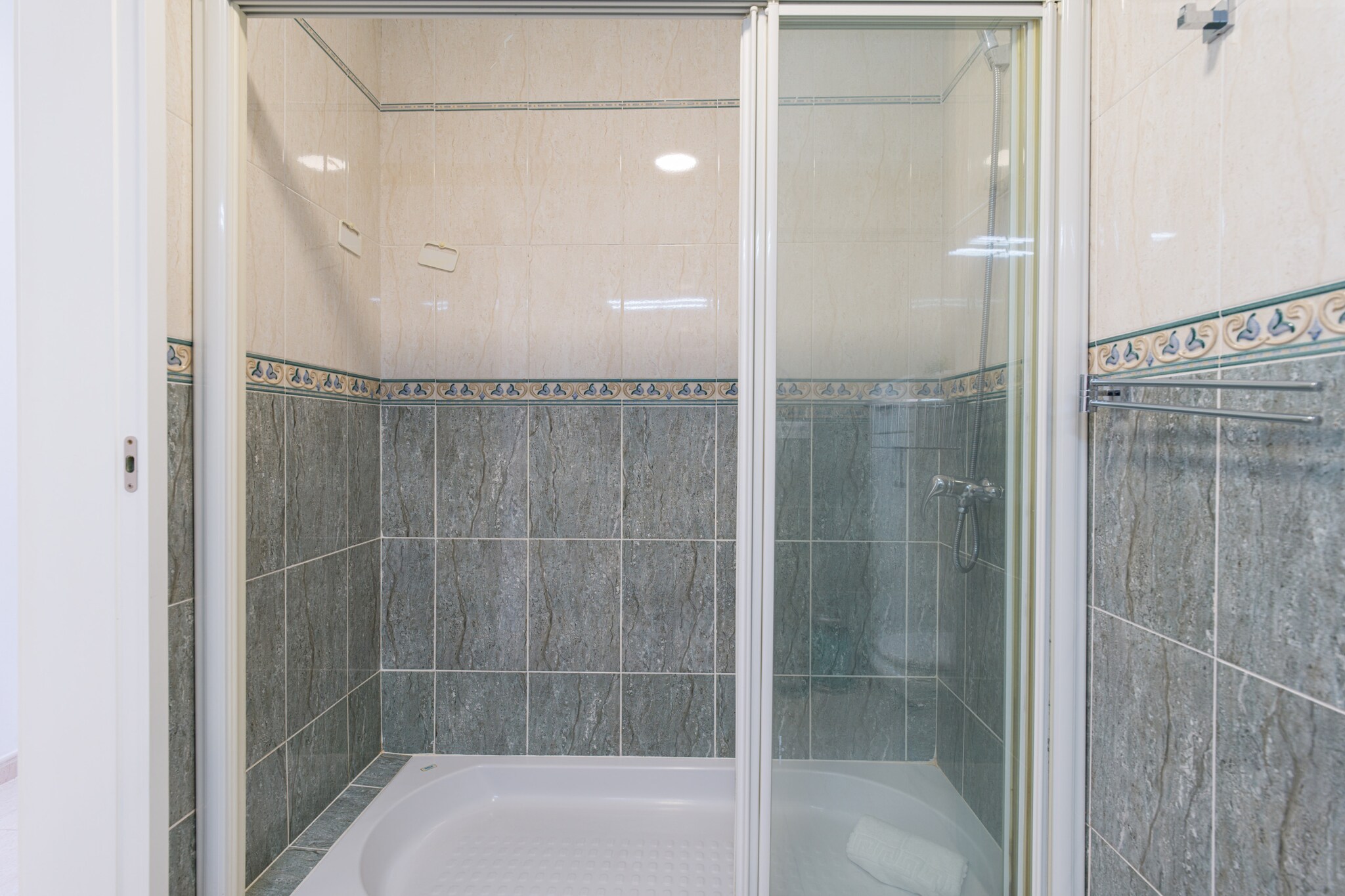 Rejon Home By CanariasGetaway-Bathroom